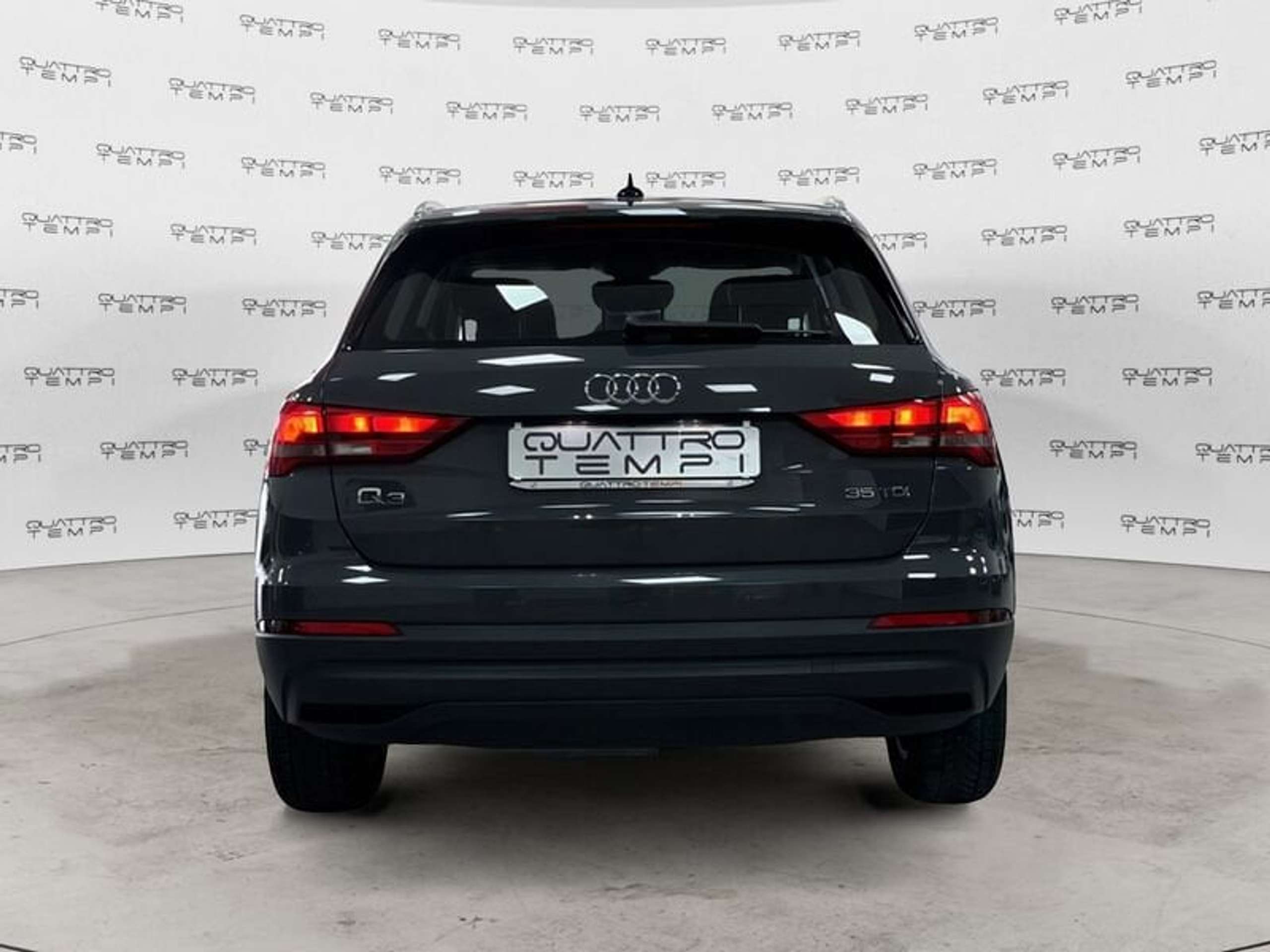 Audi - Q3