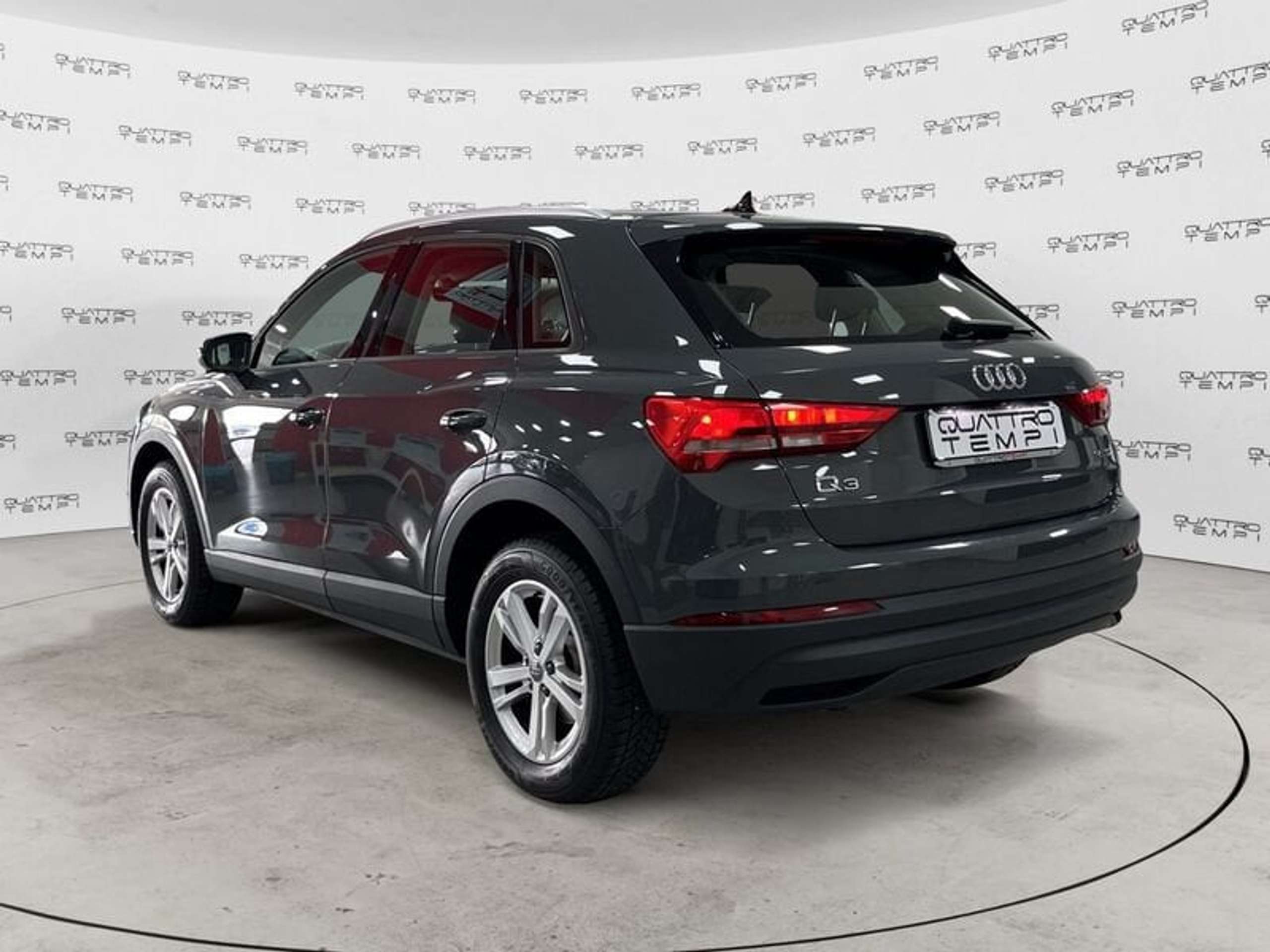 Audi - Q3