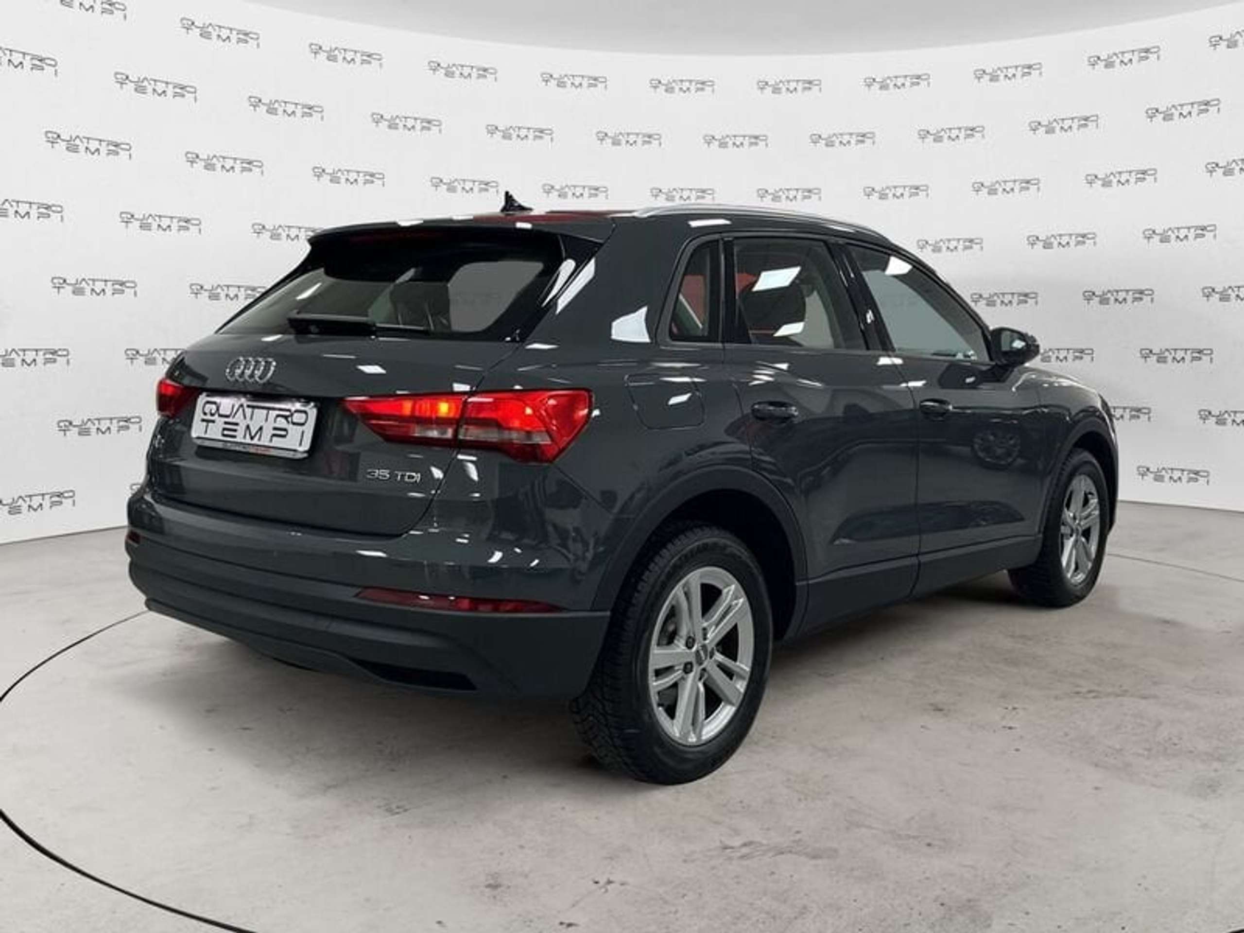 Audi - Q3