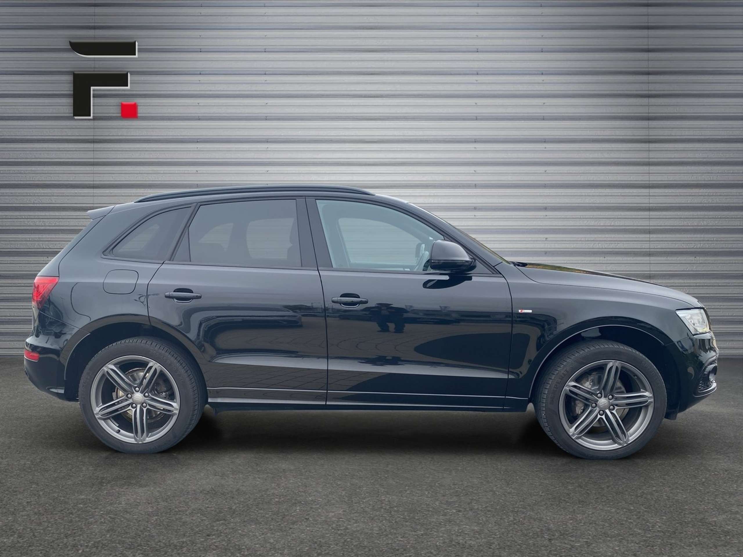 Audi - Q5