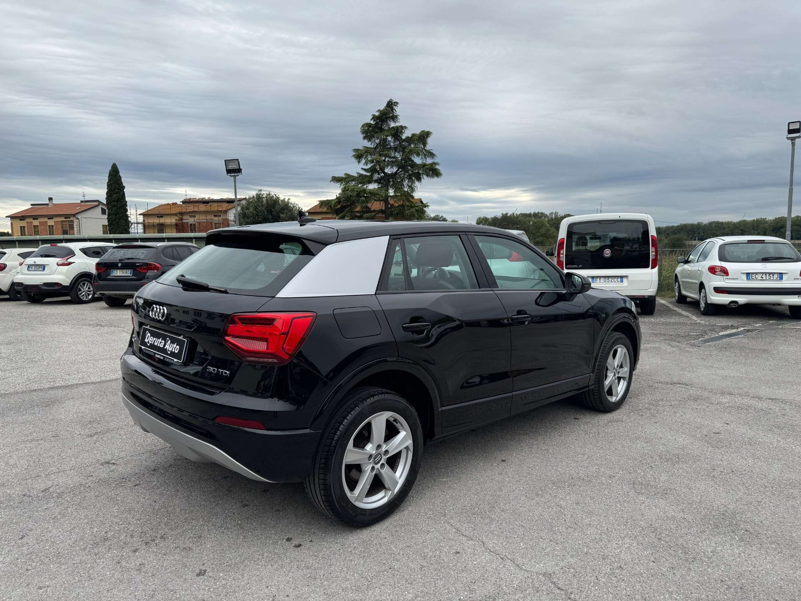 Audi - Q2