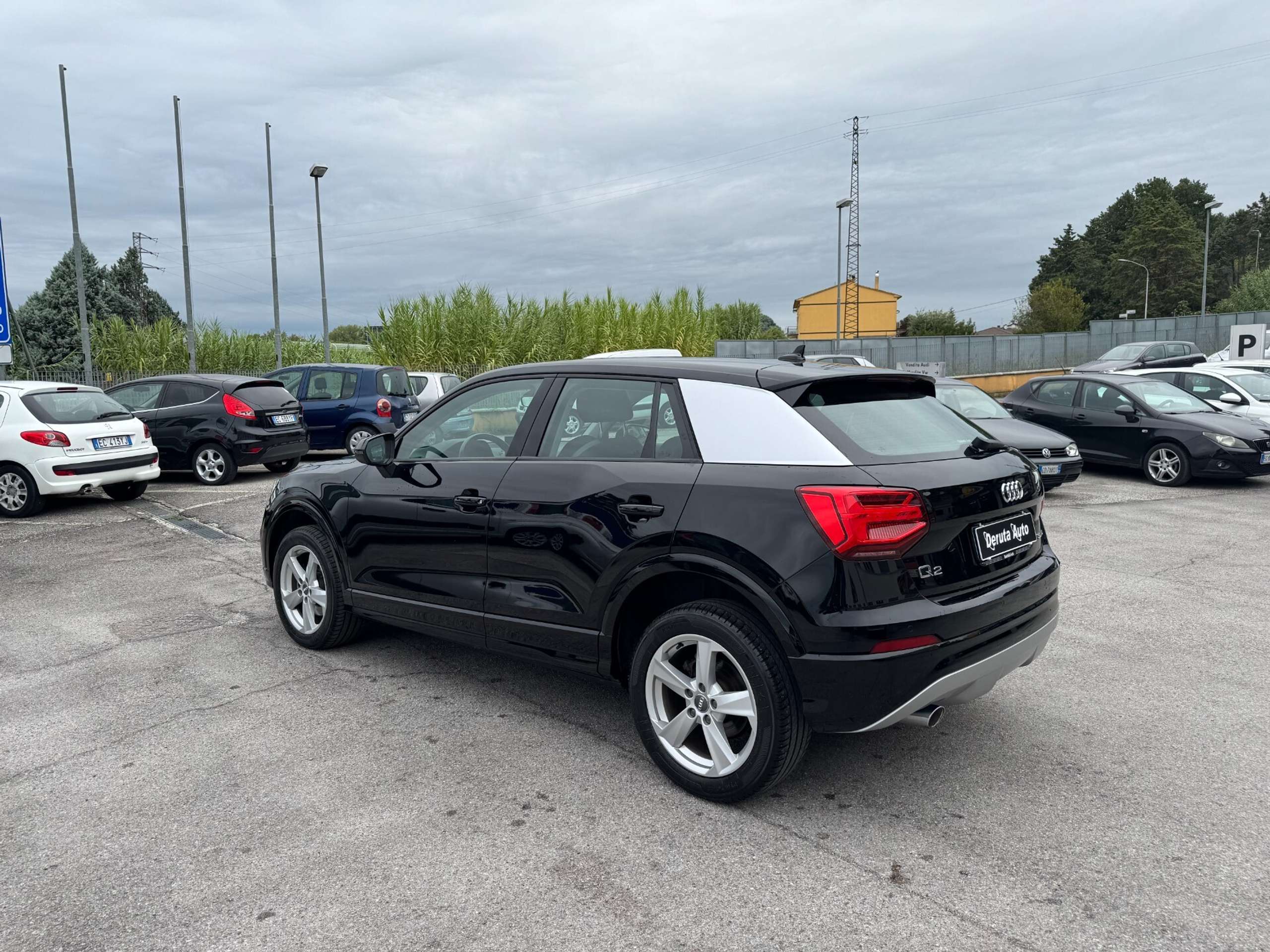 Audi - Q2