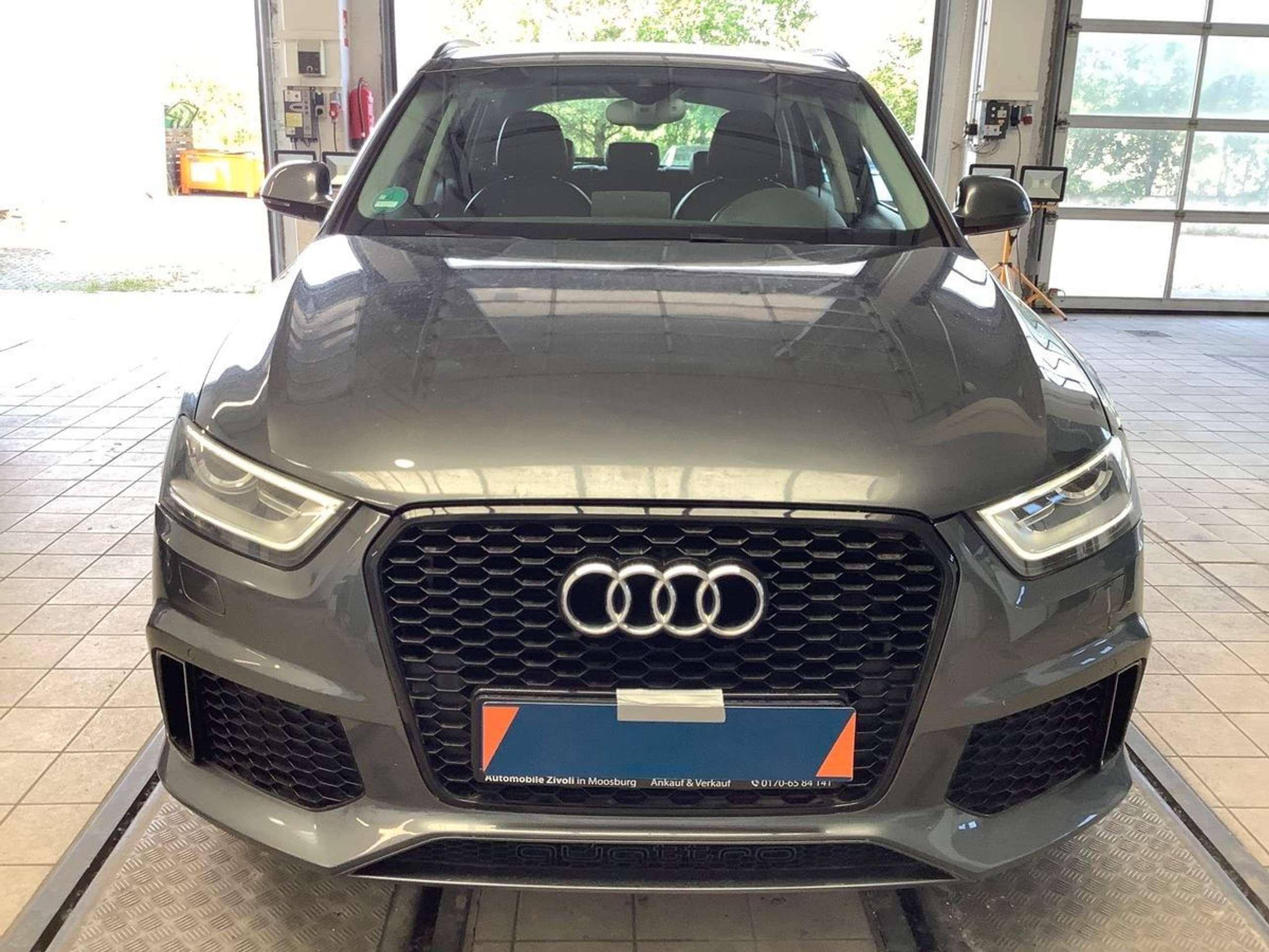 Audi - RS Q3