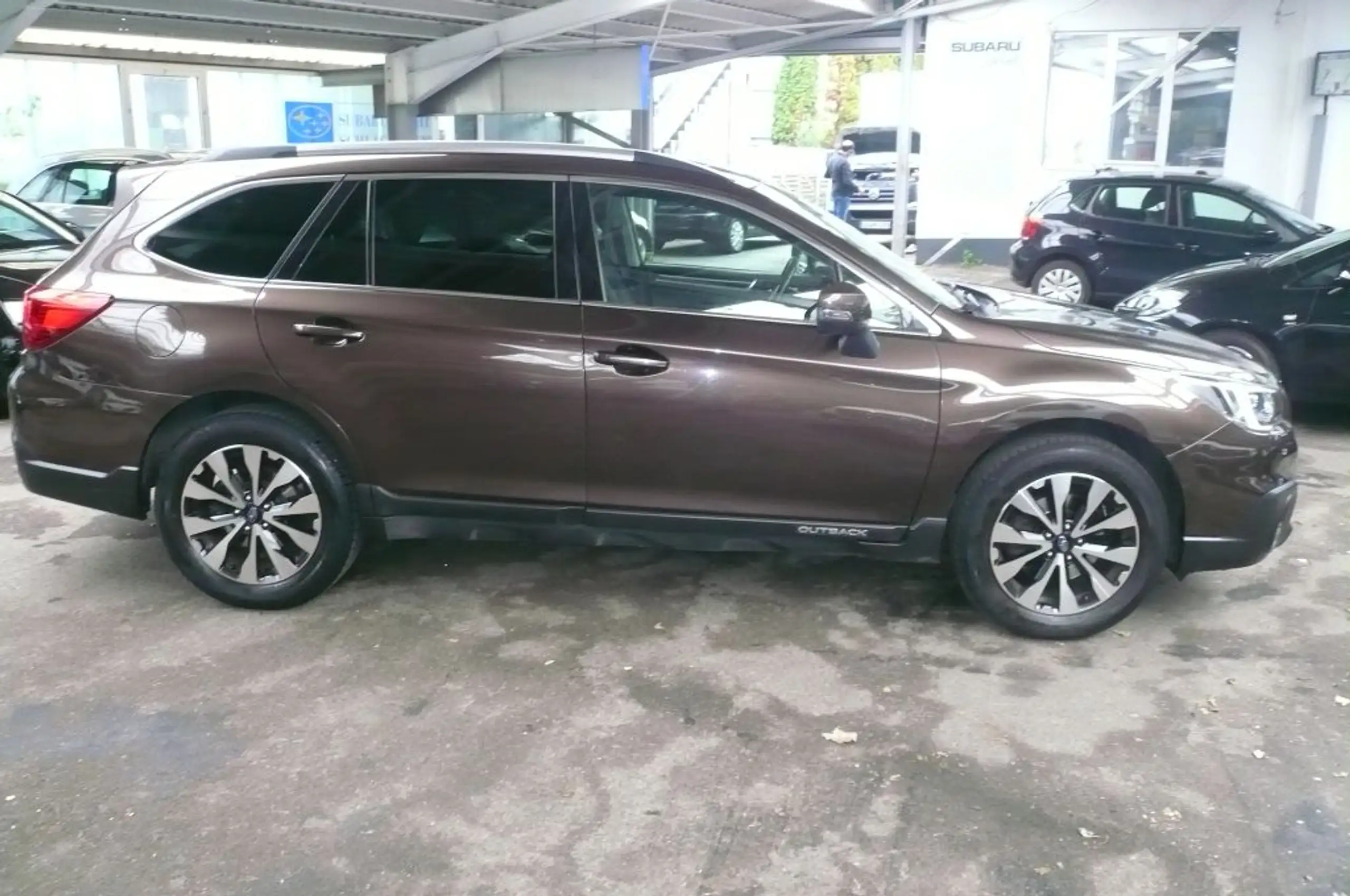 Subaru - OUTBACK