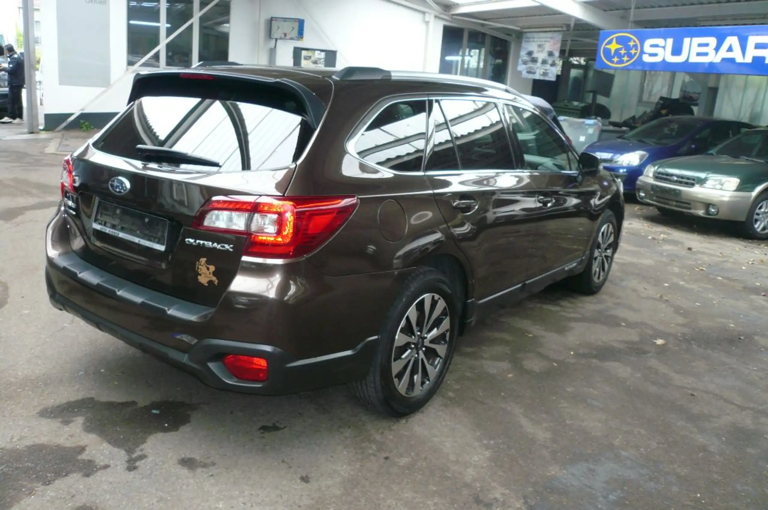 Subaru - OUTBACK