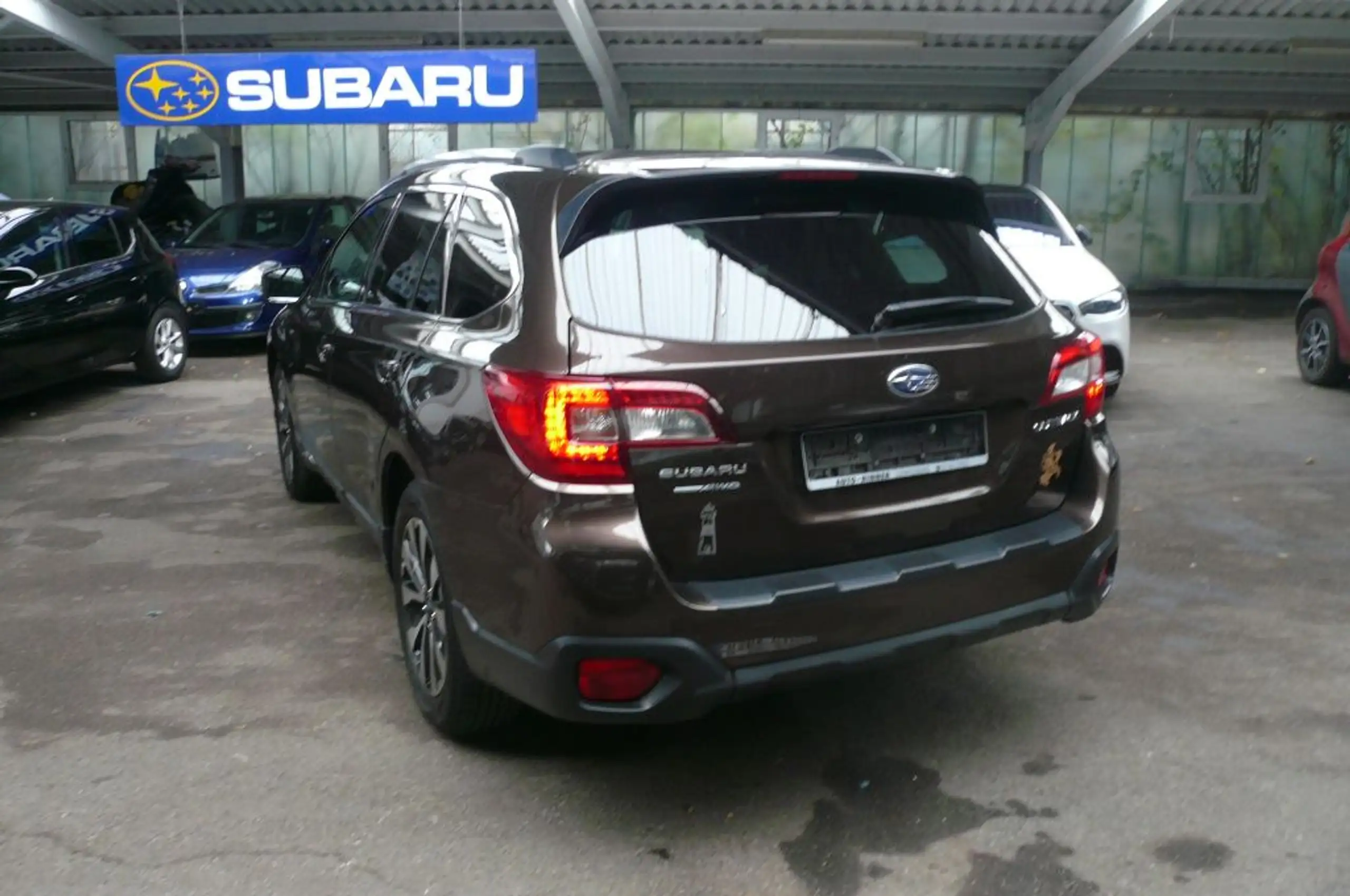 Subaru - OUTBACK