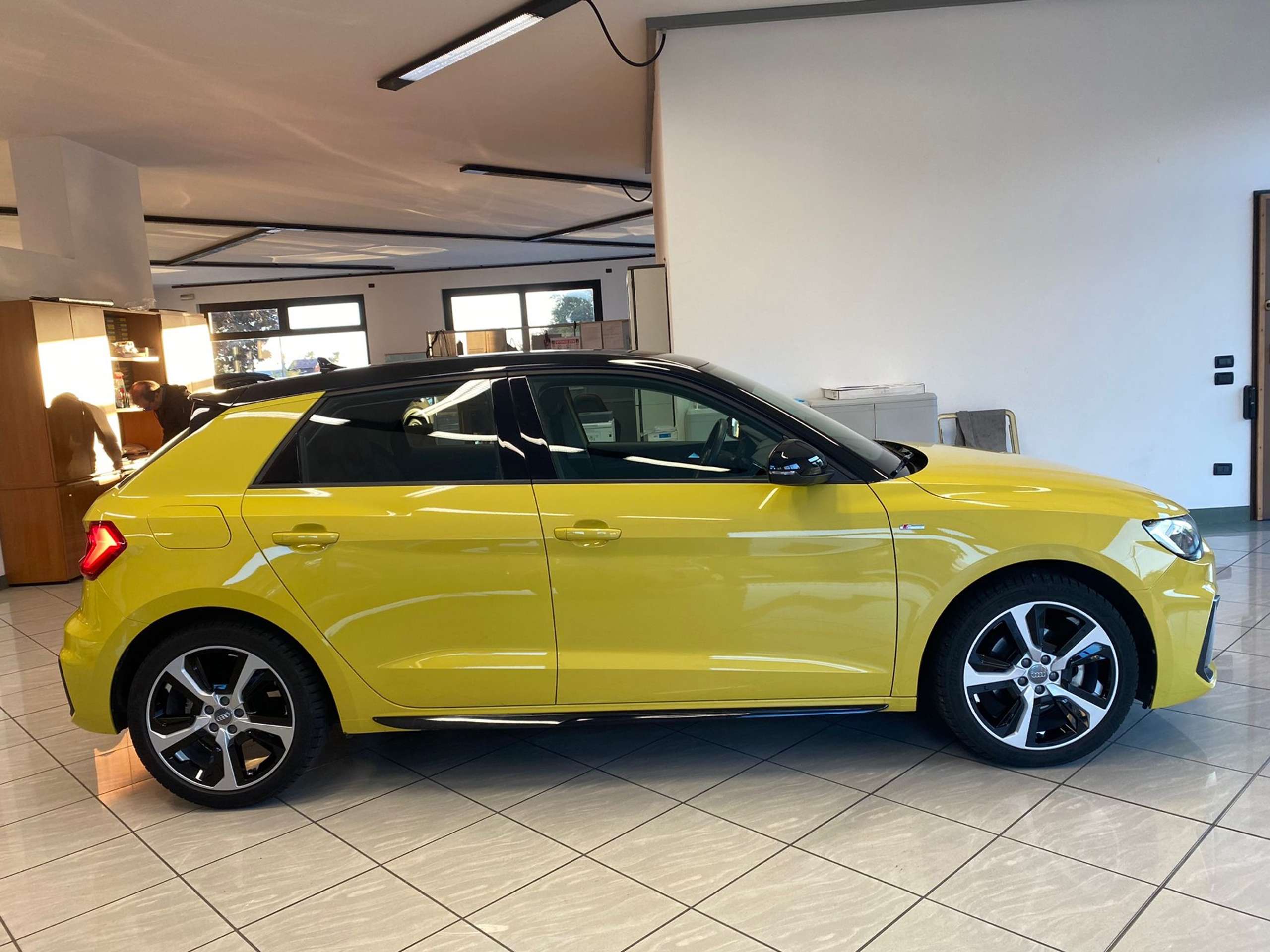 Audi - A1