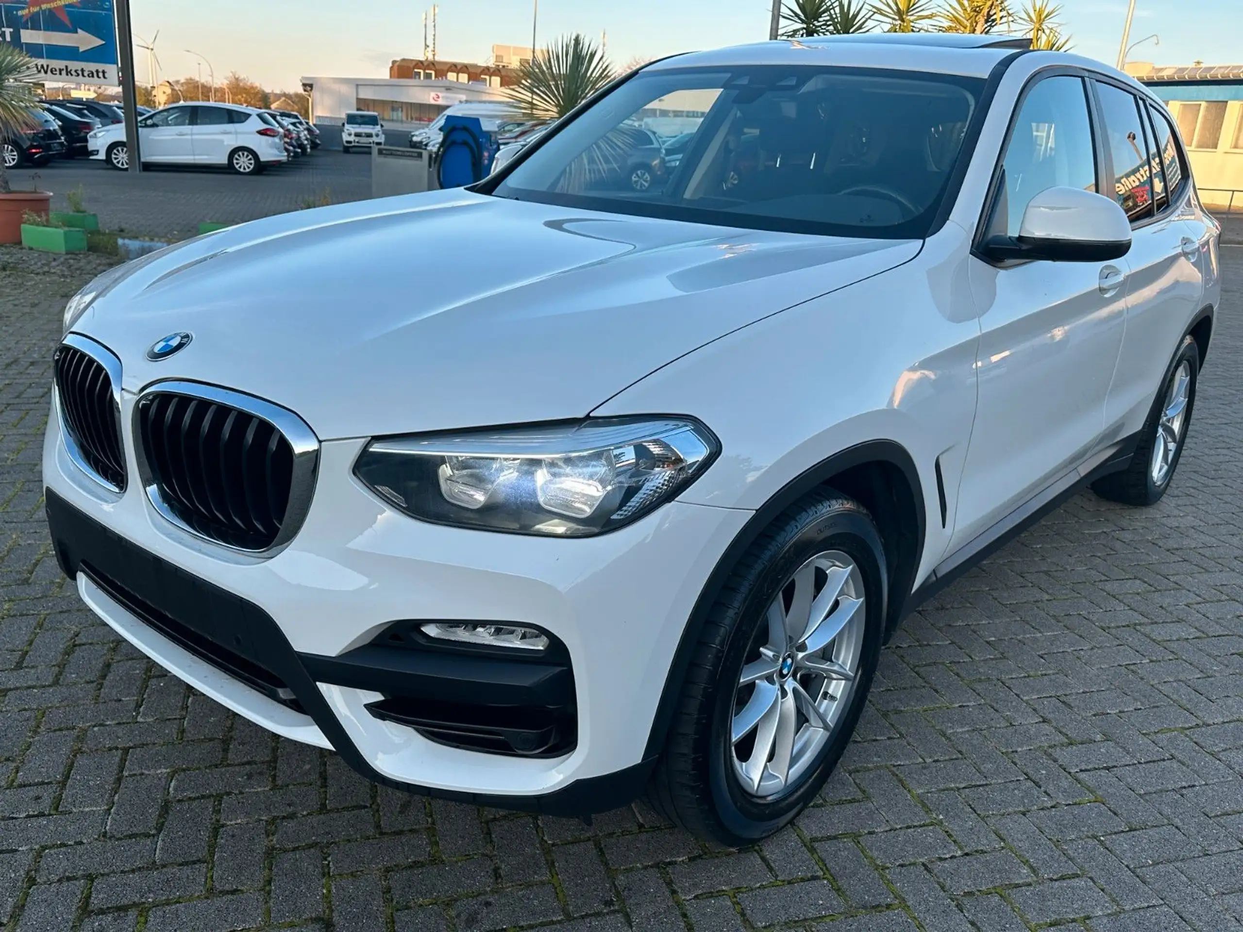 BMW - X3