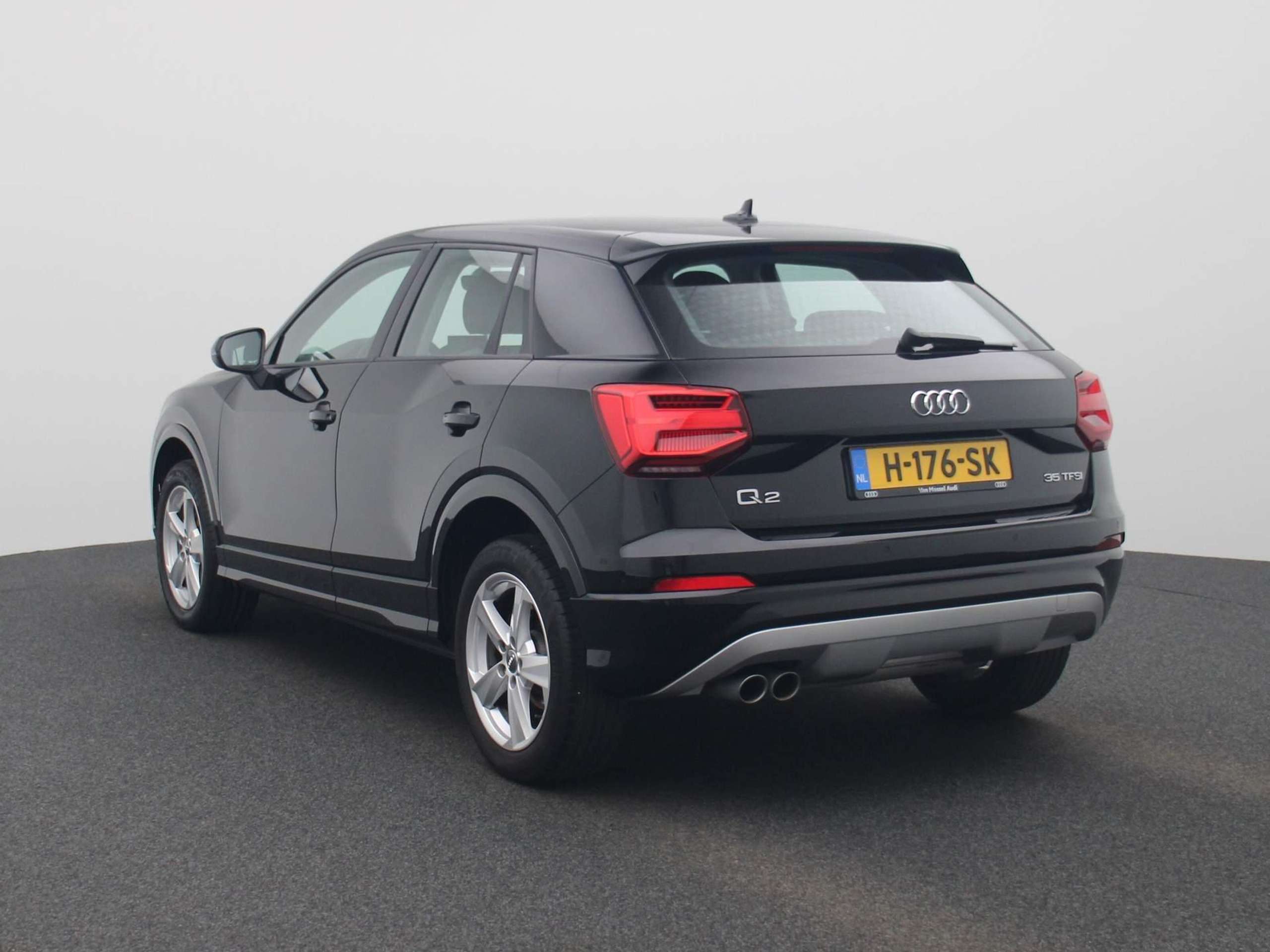 Audi - Q2