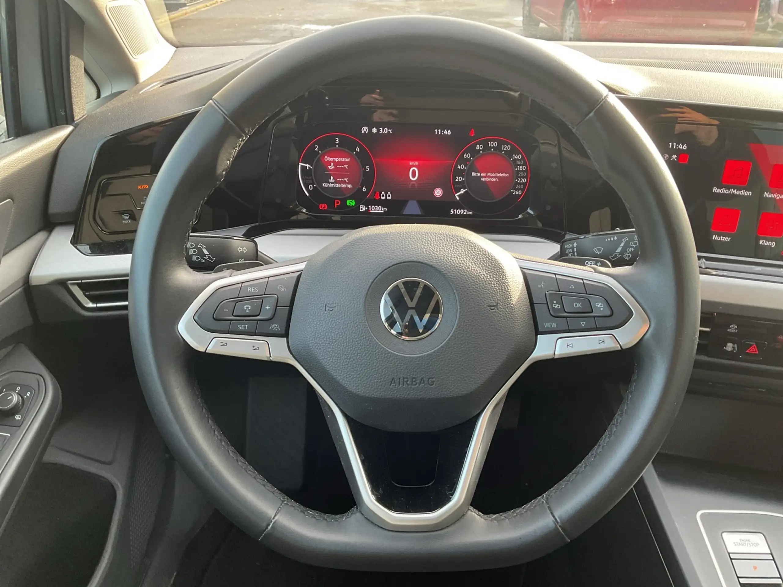 Volkswagen - Golf