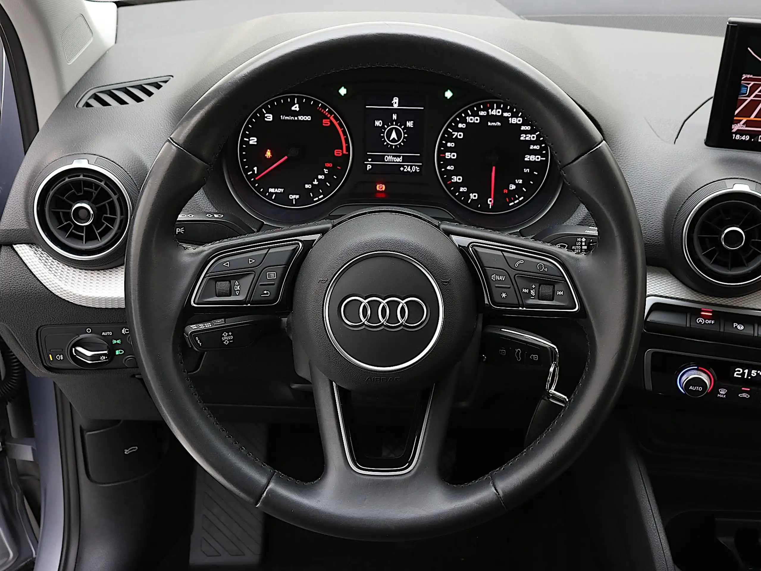 Audi - Q2