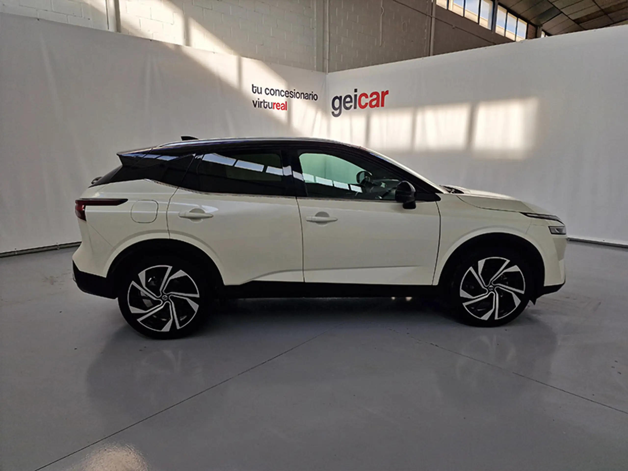 Nissan - Qashqai