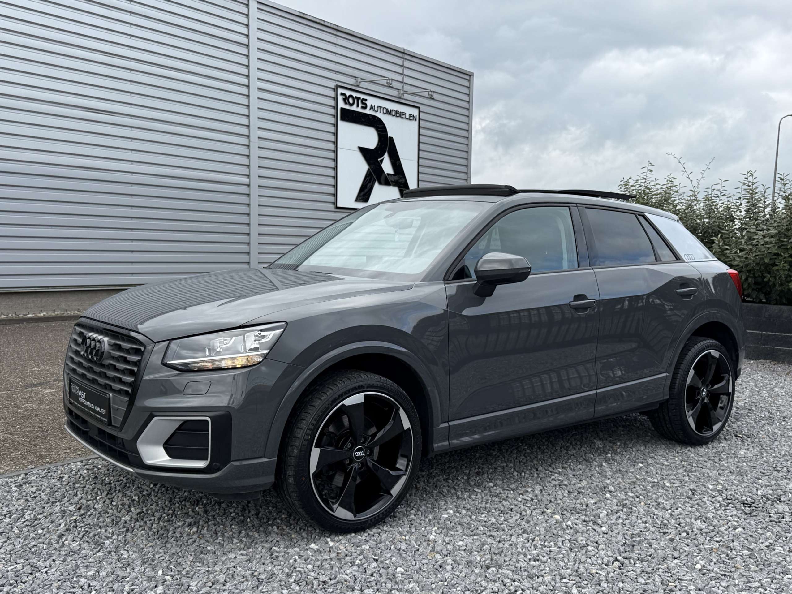 Audi - Q2