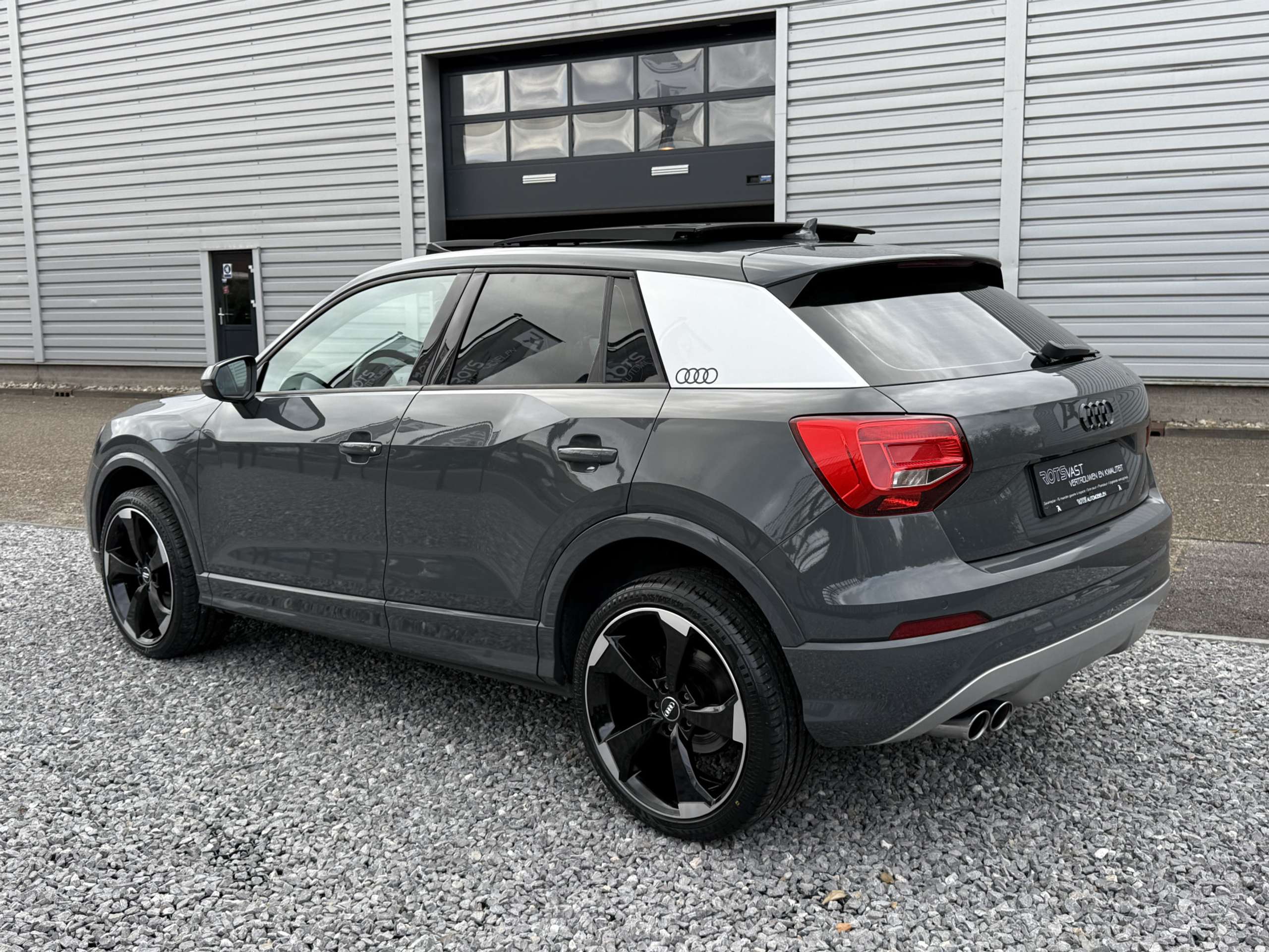 Audi - Q2