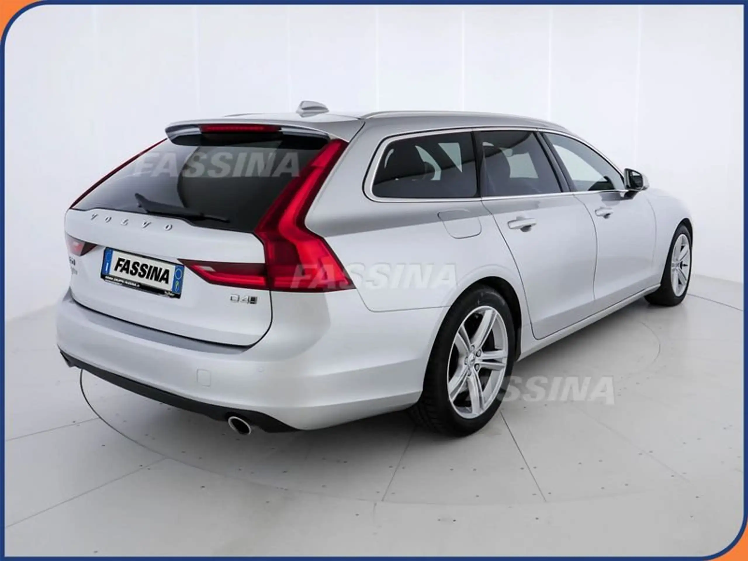 Volvo - V90