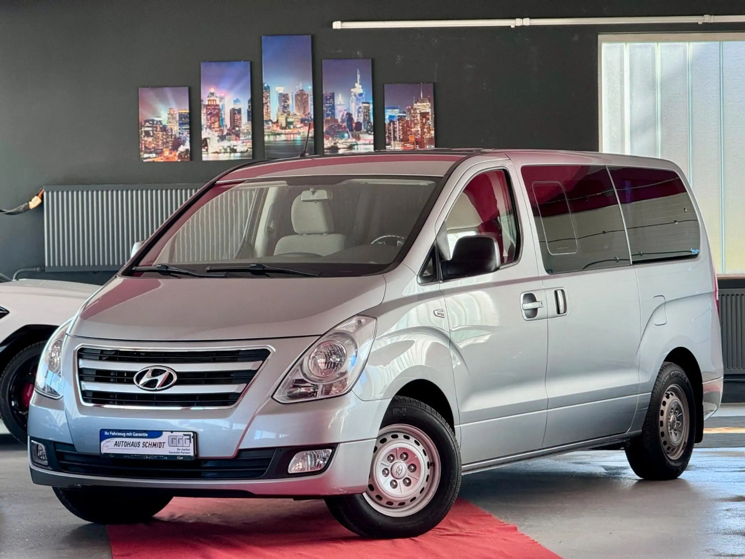 Hyundai H-1 2014