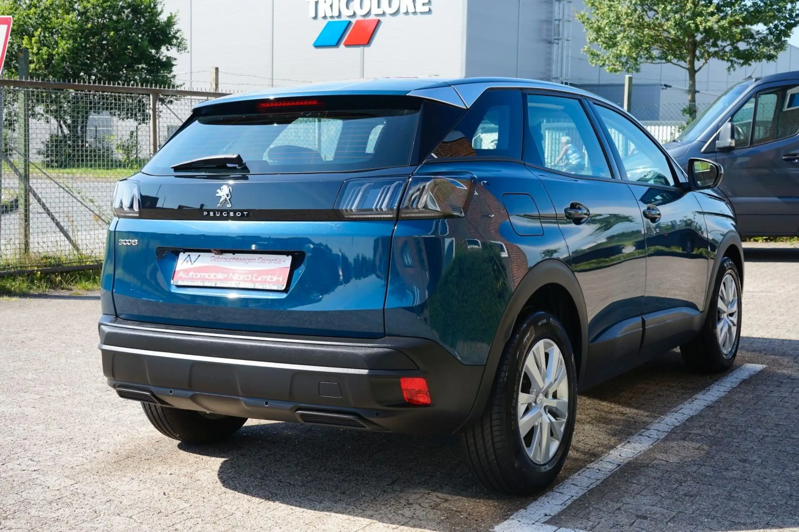 Peugeot - 3008