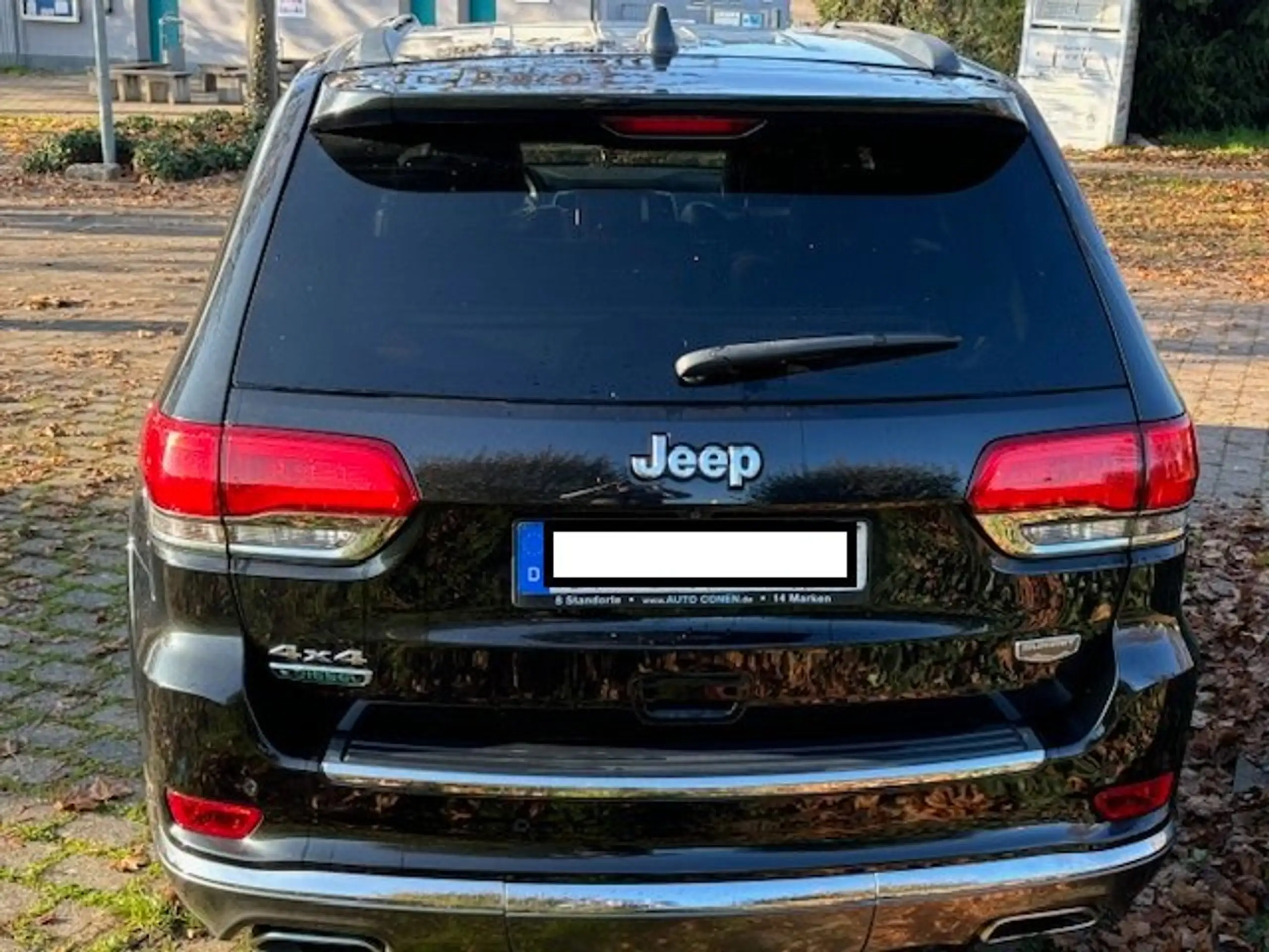 Jeep - Grand Cherokee