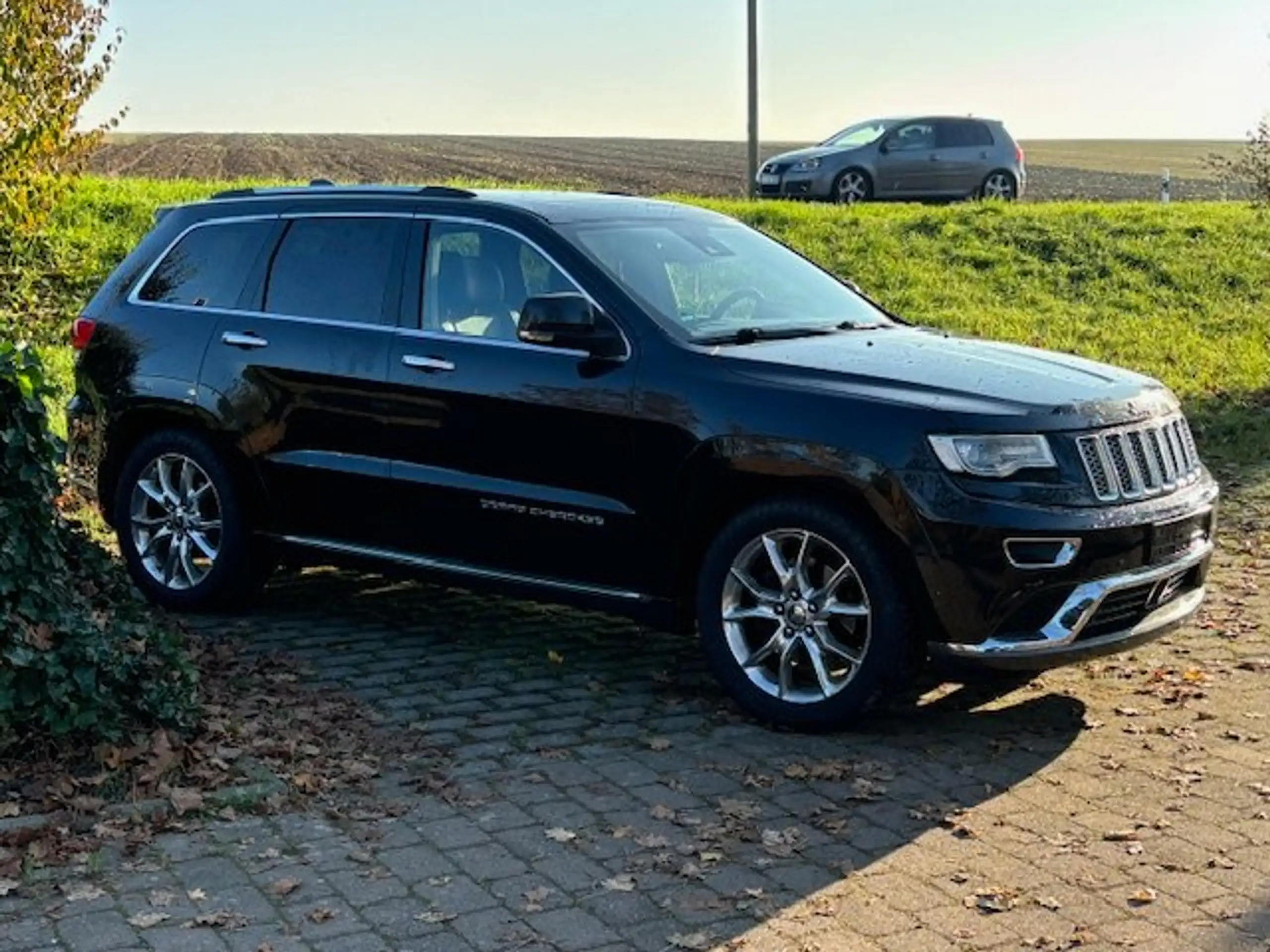 Jeep - Grand Cherokee