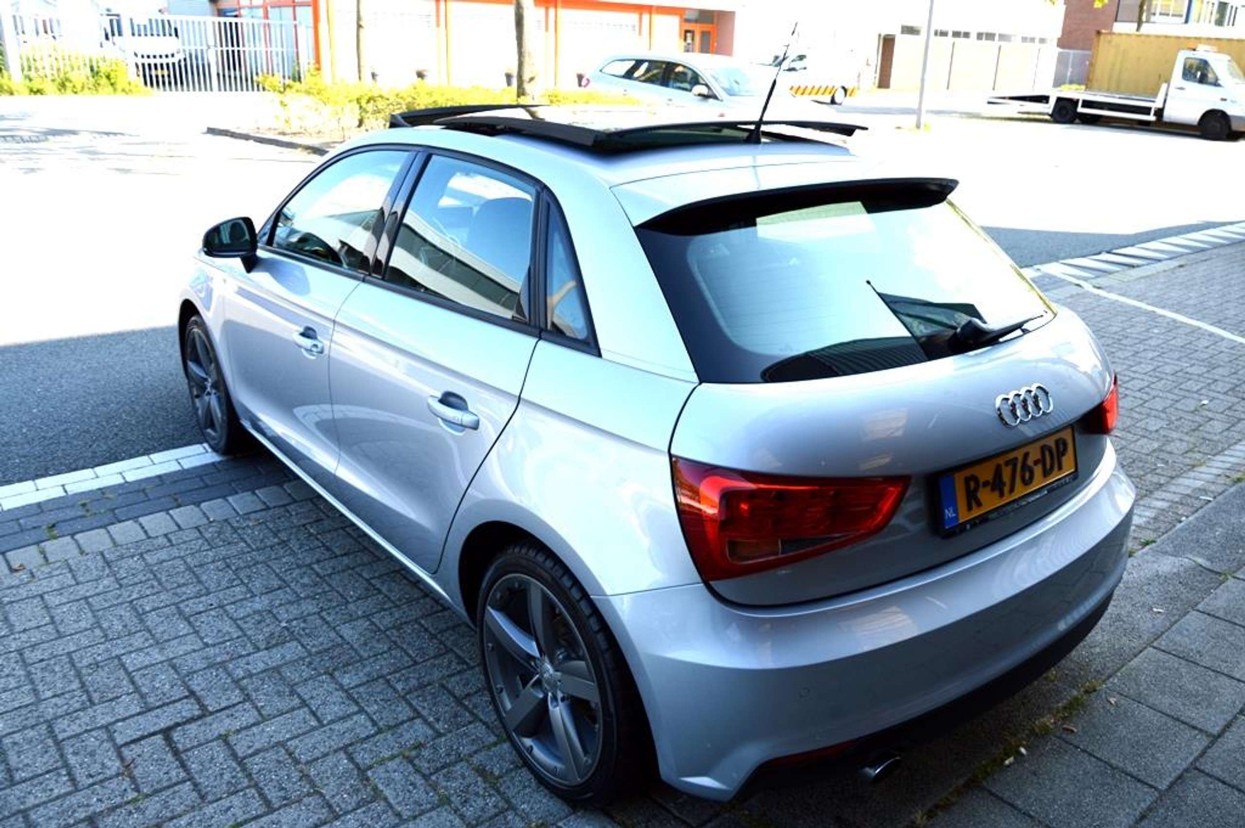 Audi - A1