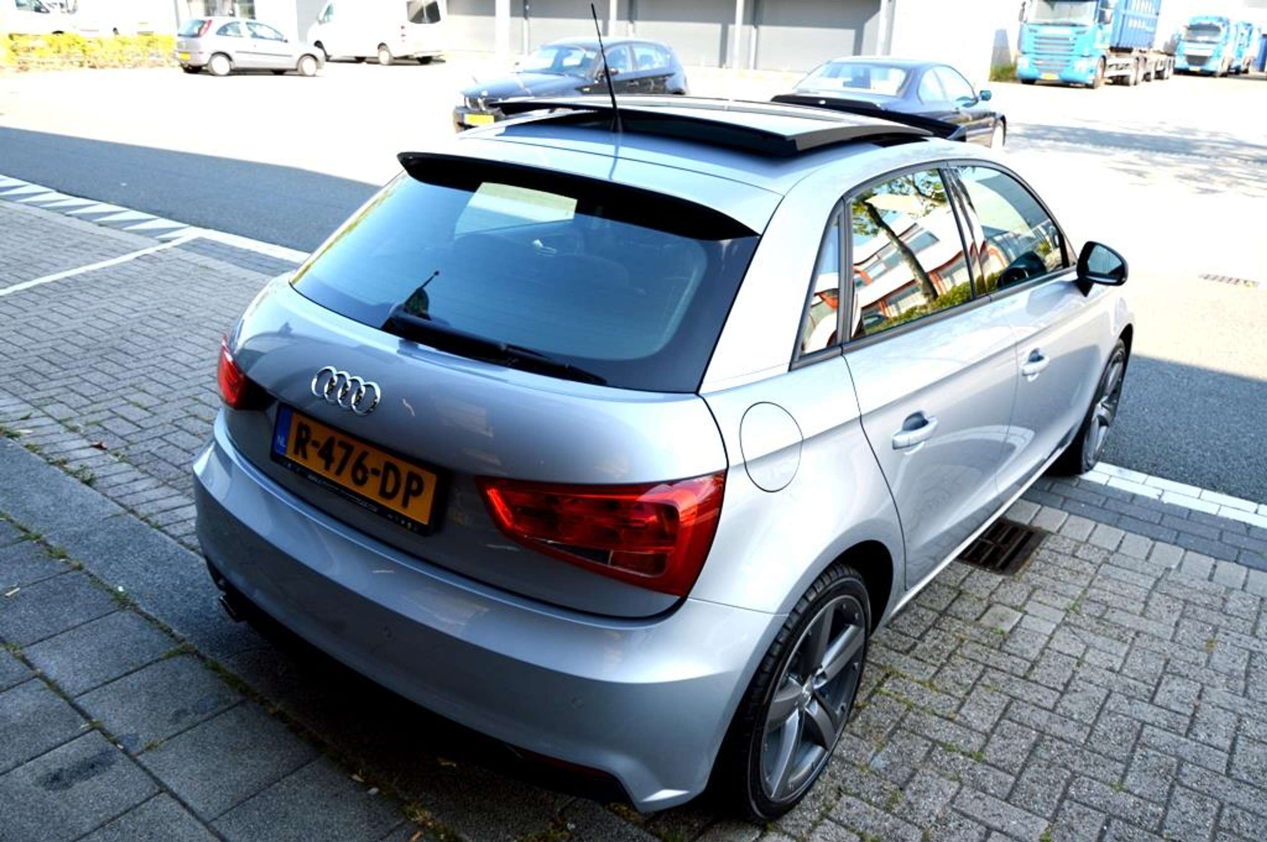 Audi - A1