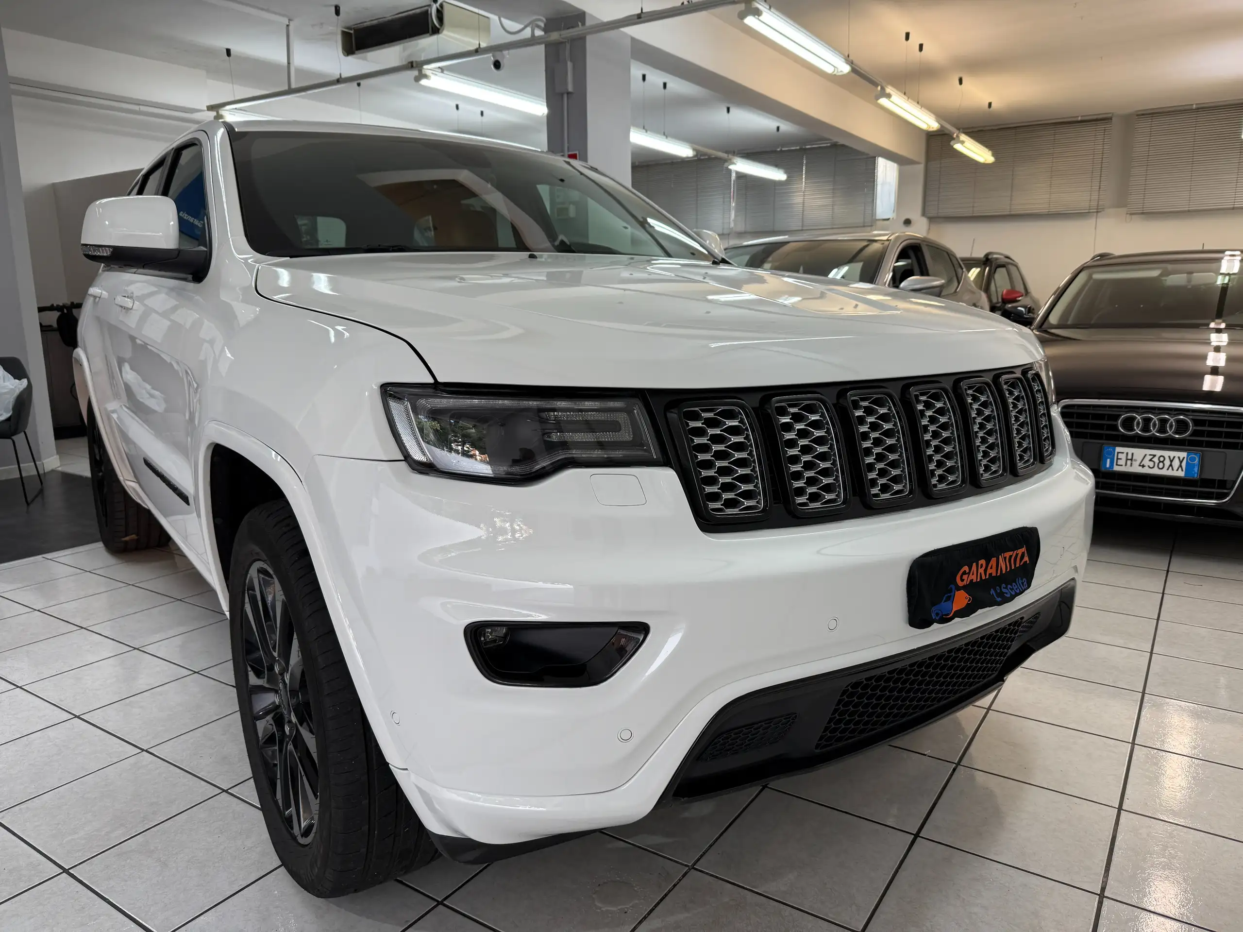 Jeep - Grand Cherokee