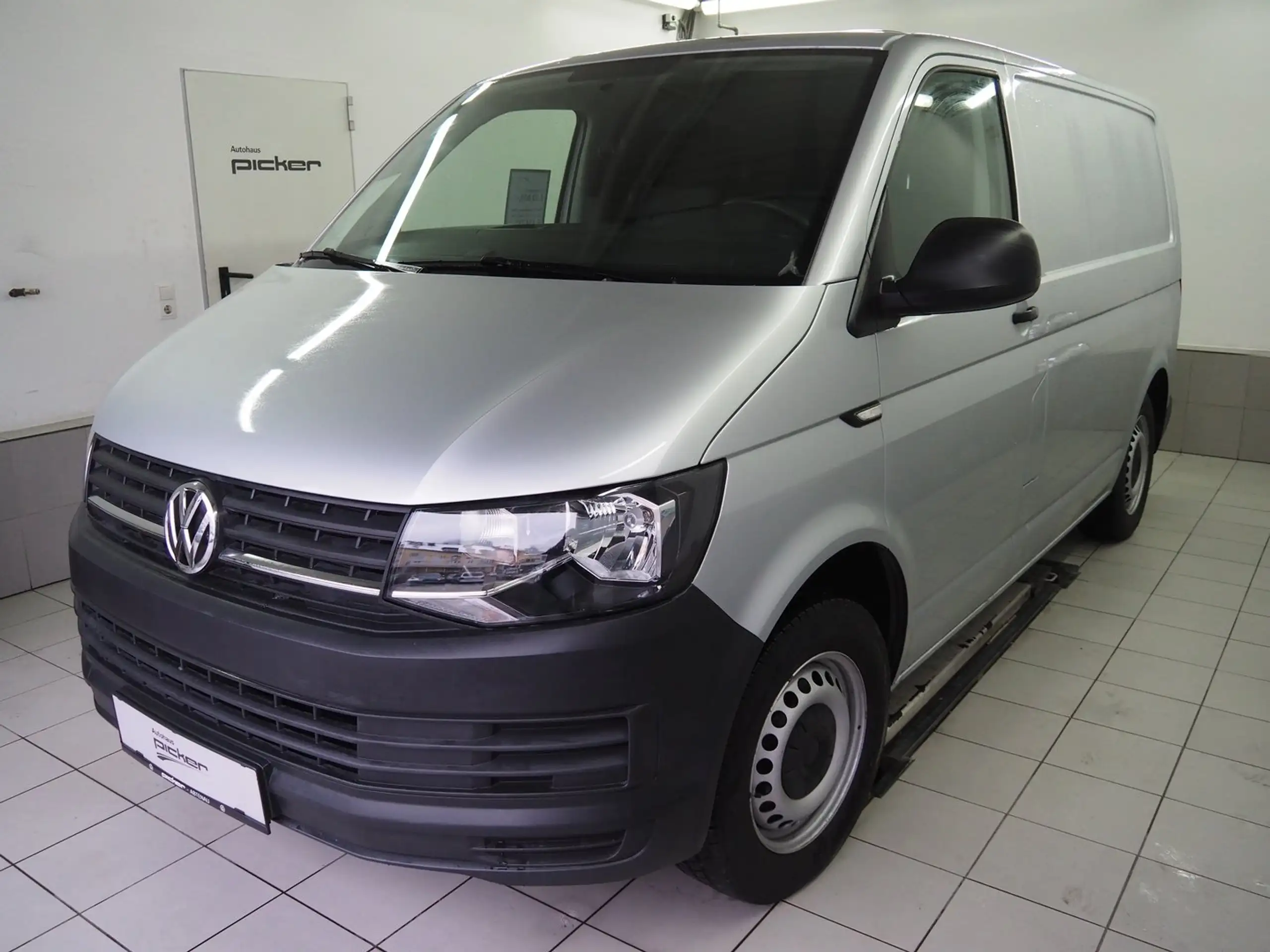 Volkswagen - T6 Transporter