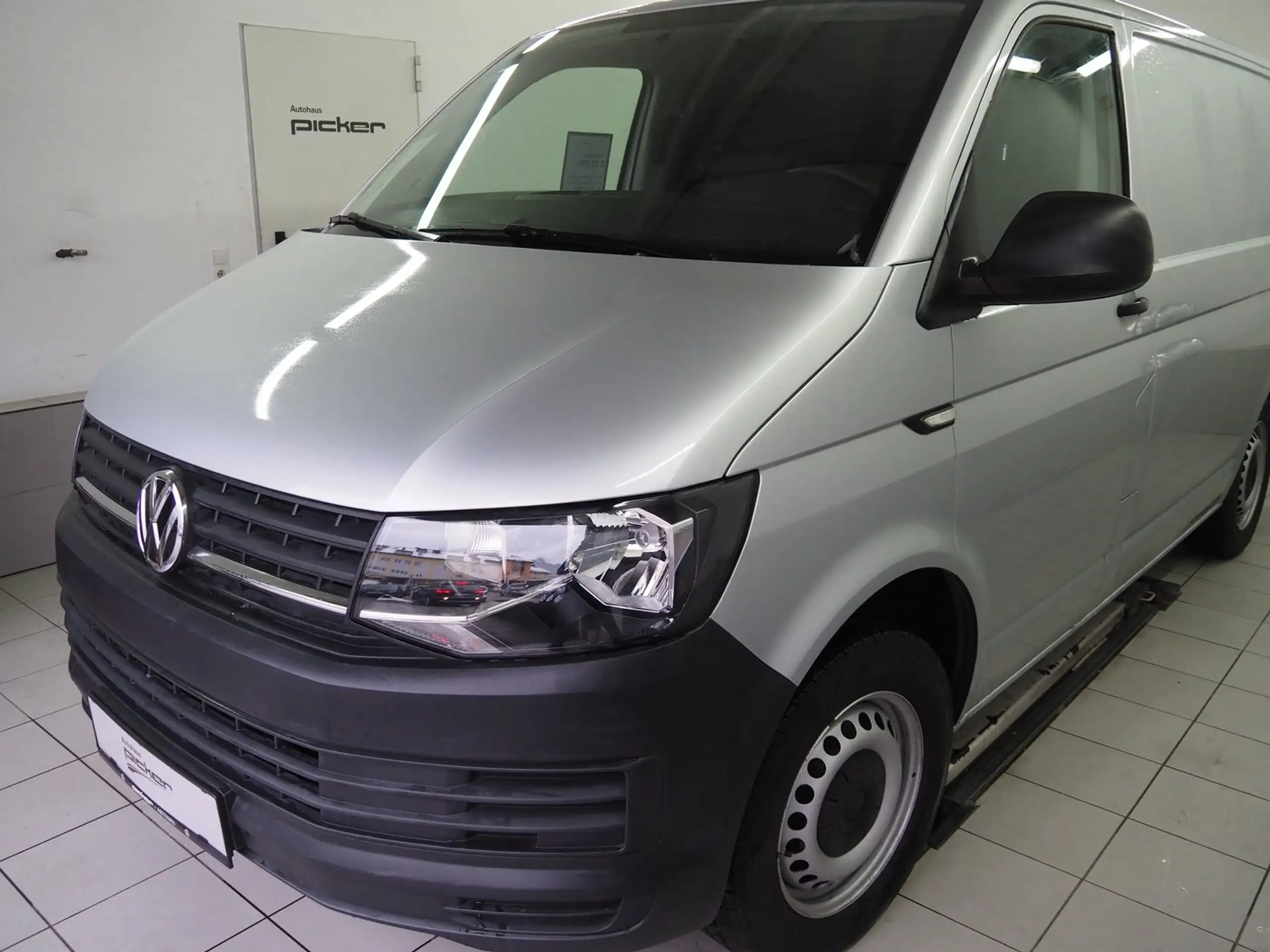 Volkswagen - T6 Transporter