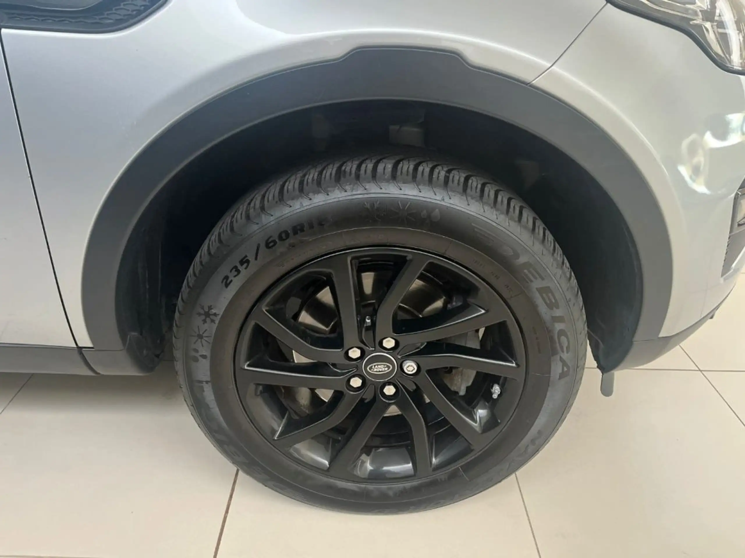 Land Rover - Discovery Sport