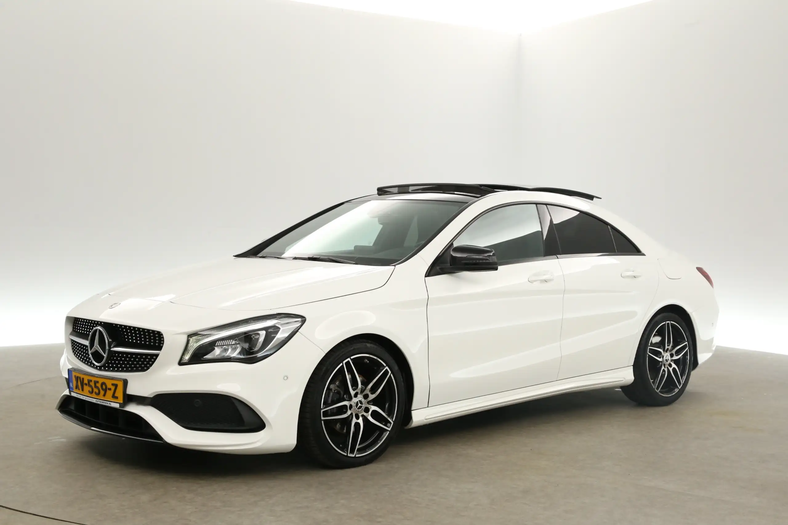 Mercedes-Benz - CLA 180