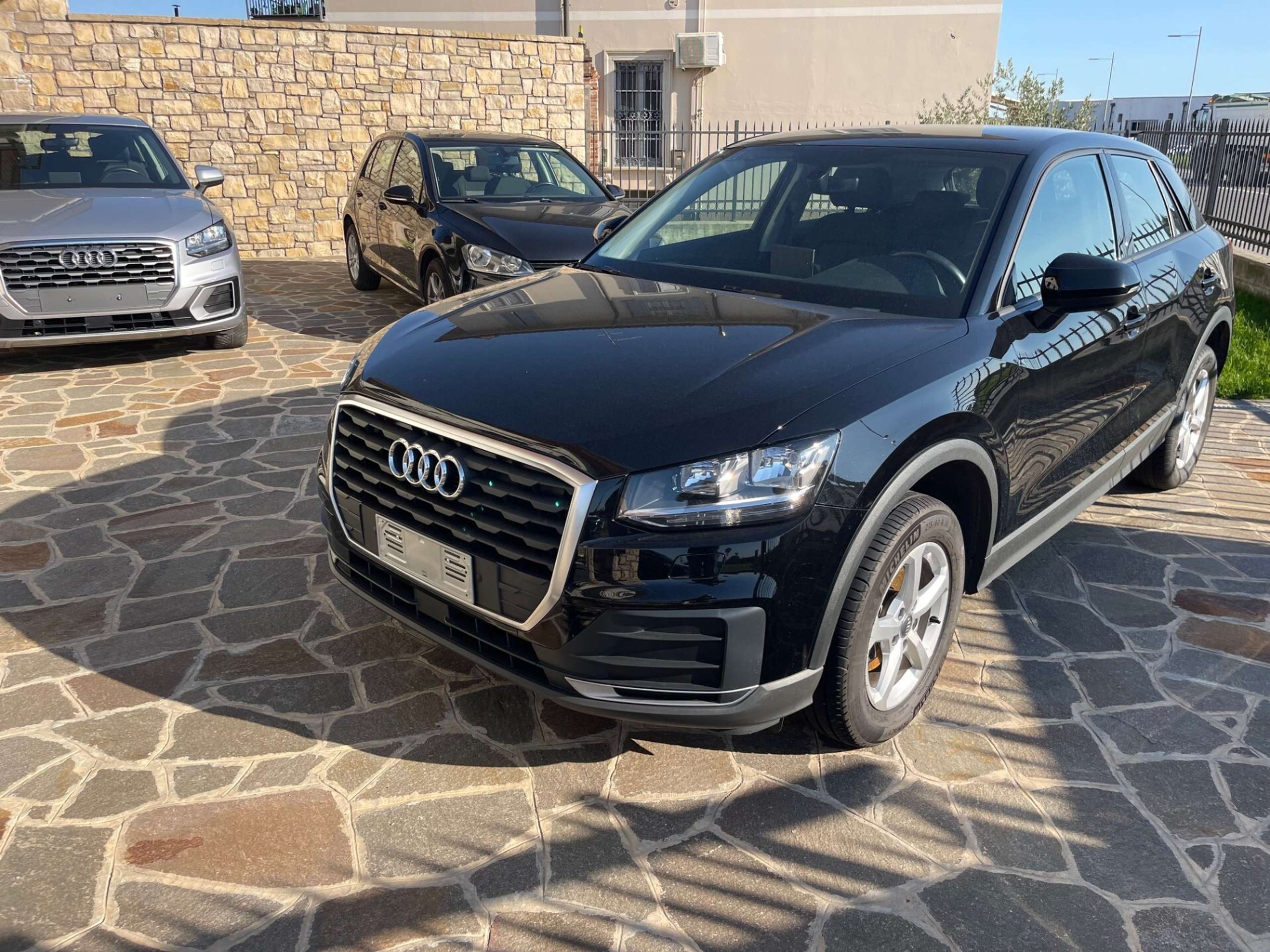 Audi - Q2