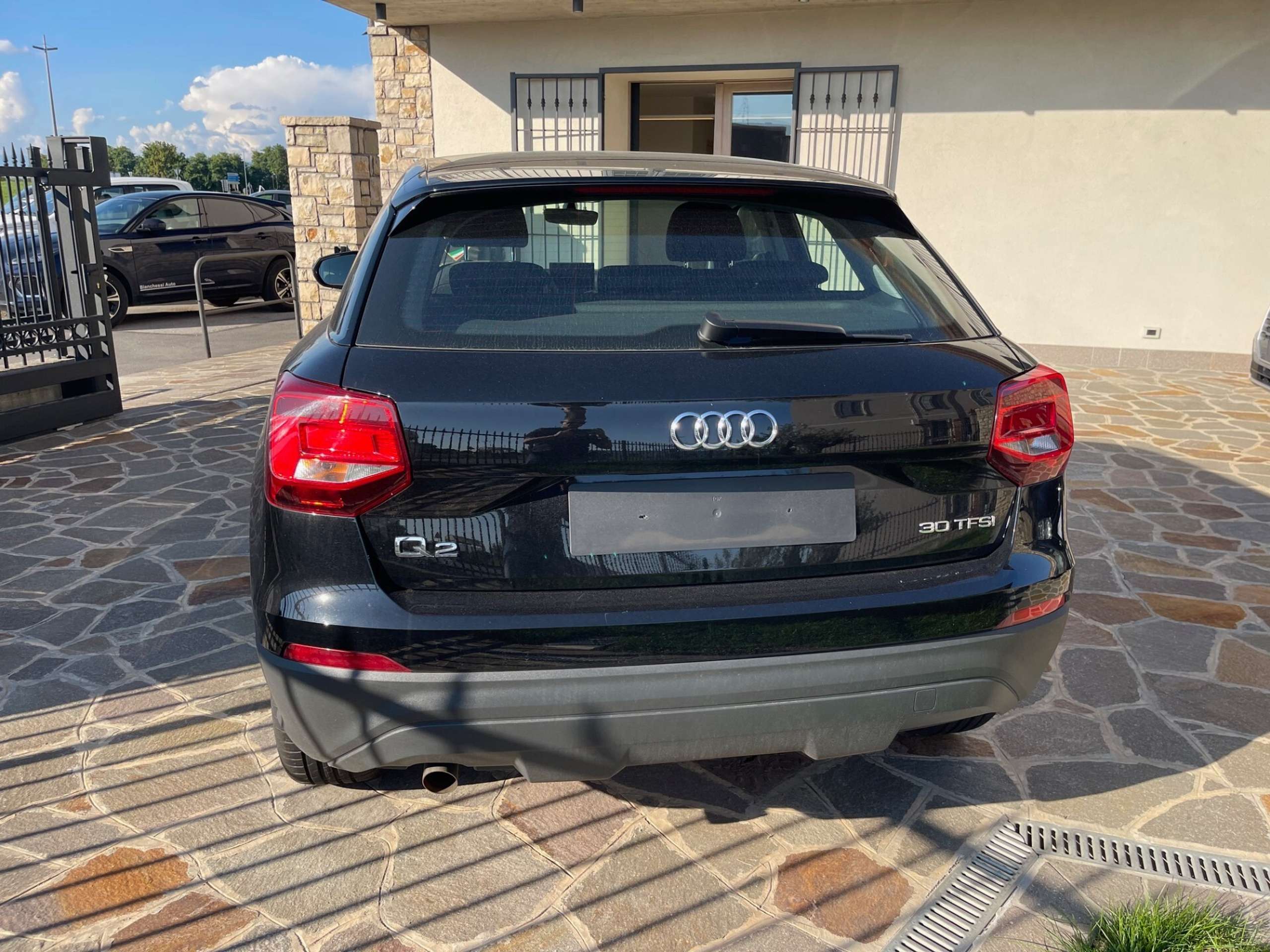 Audi - Q2