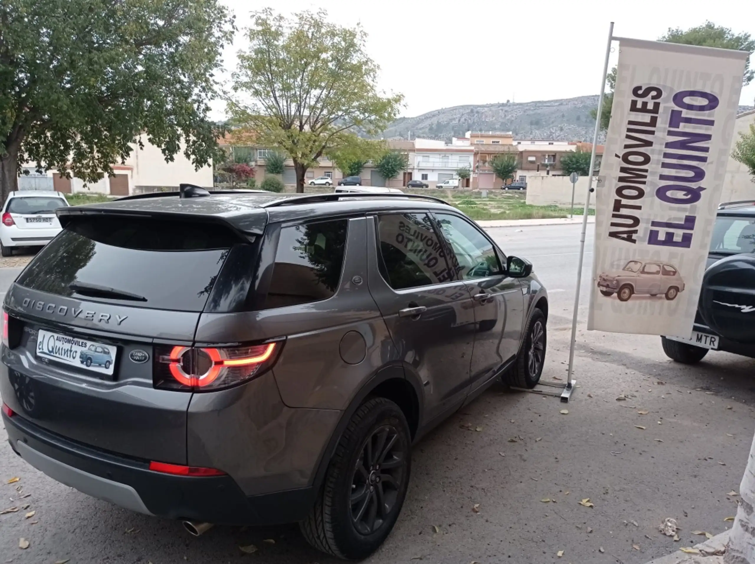 Land Rover - Discovery Sport