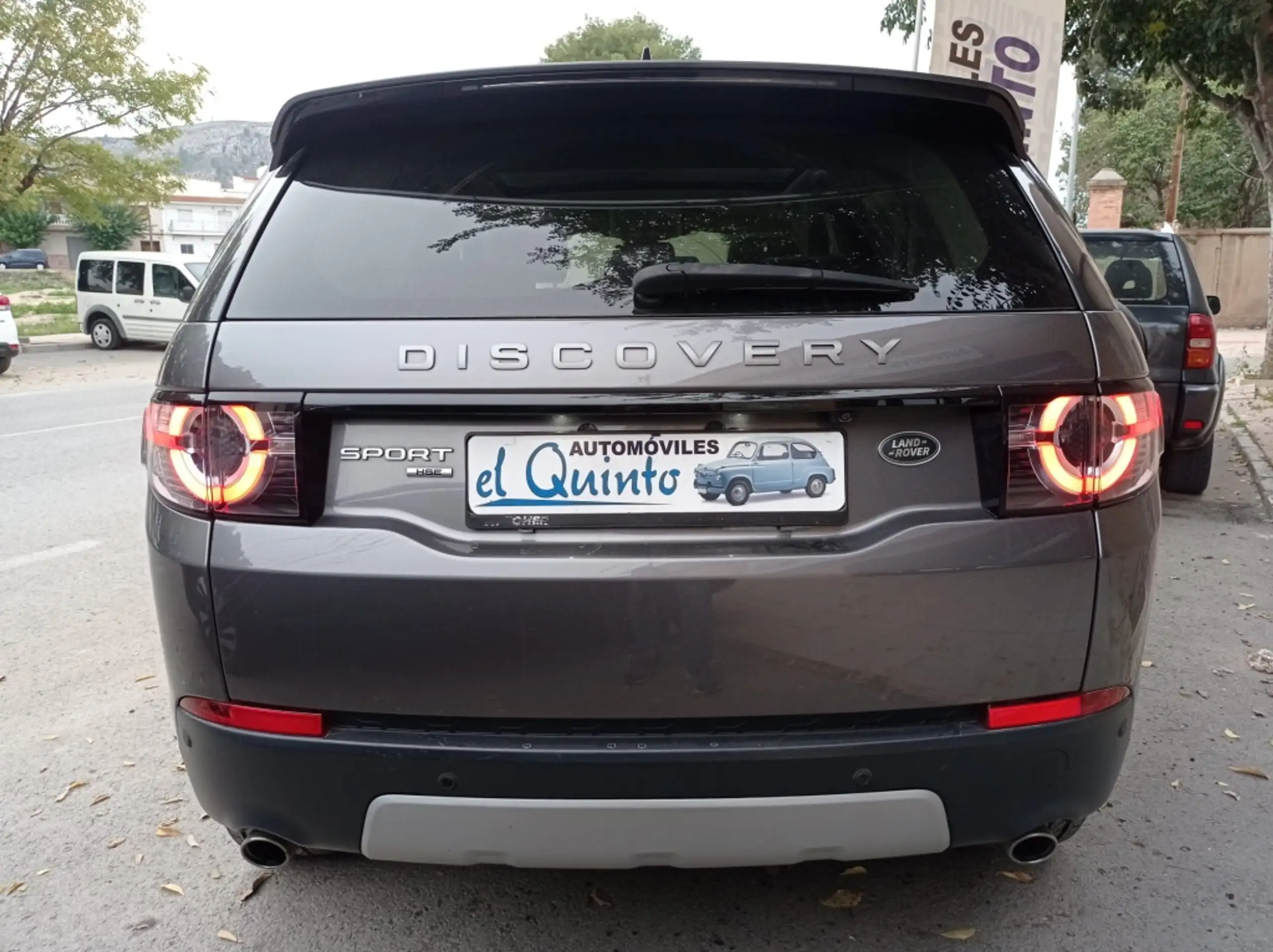 Land Rover - Discovery Sport