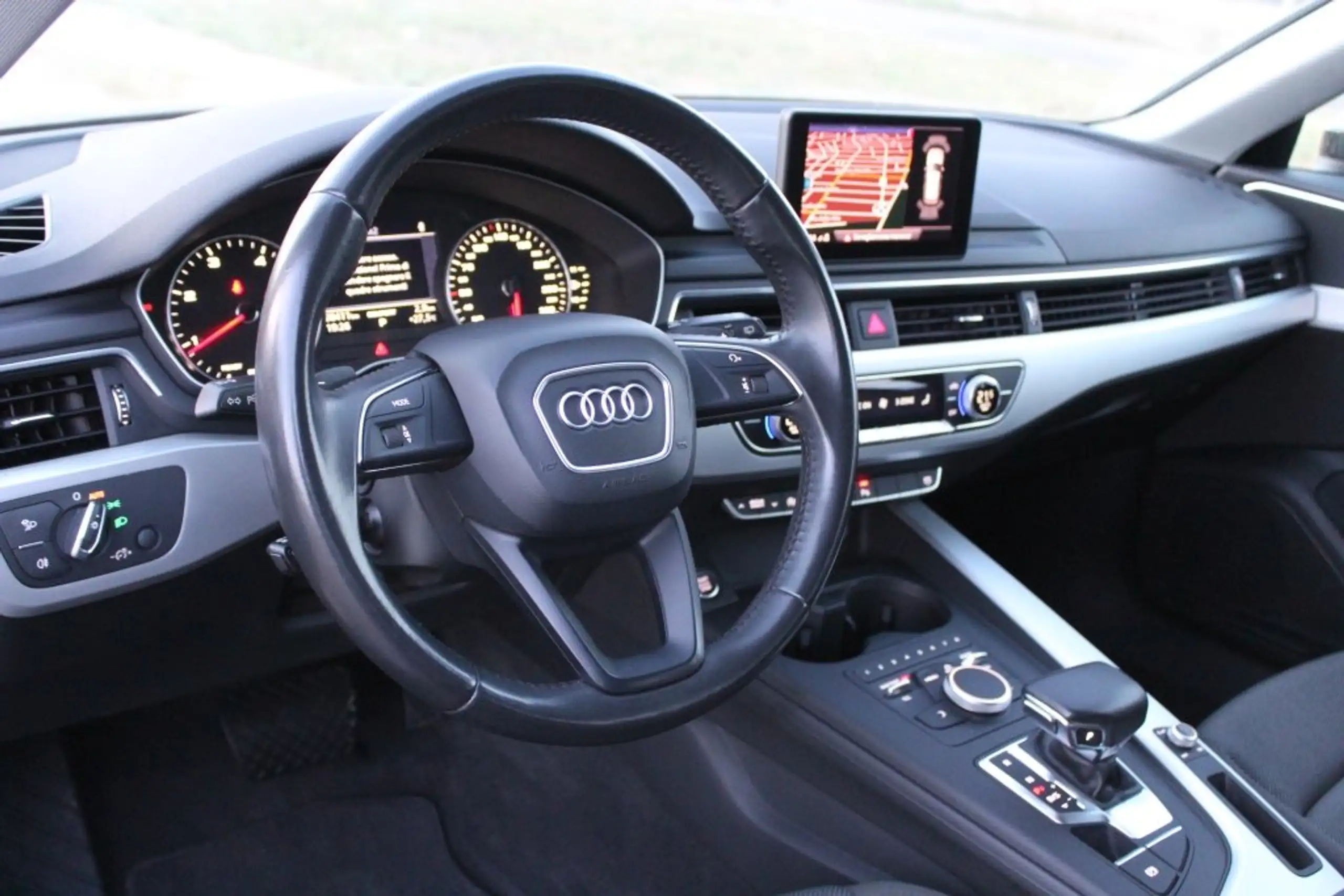 Audi - A4