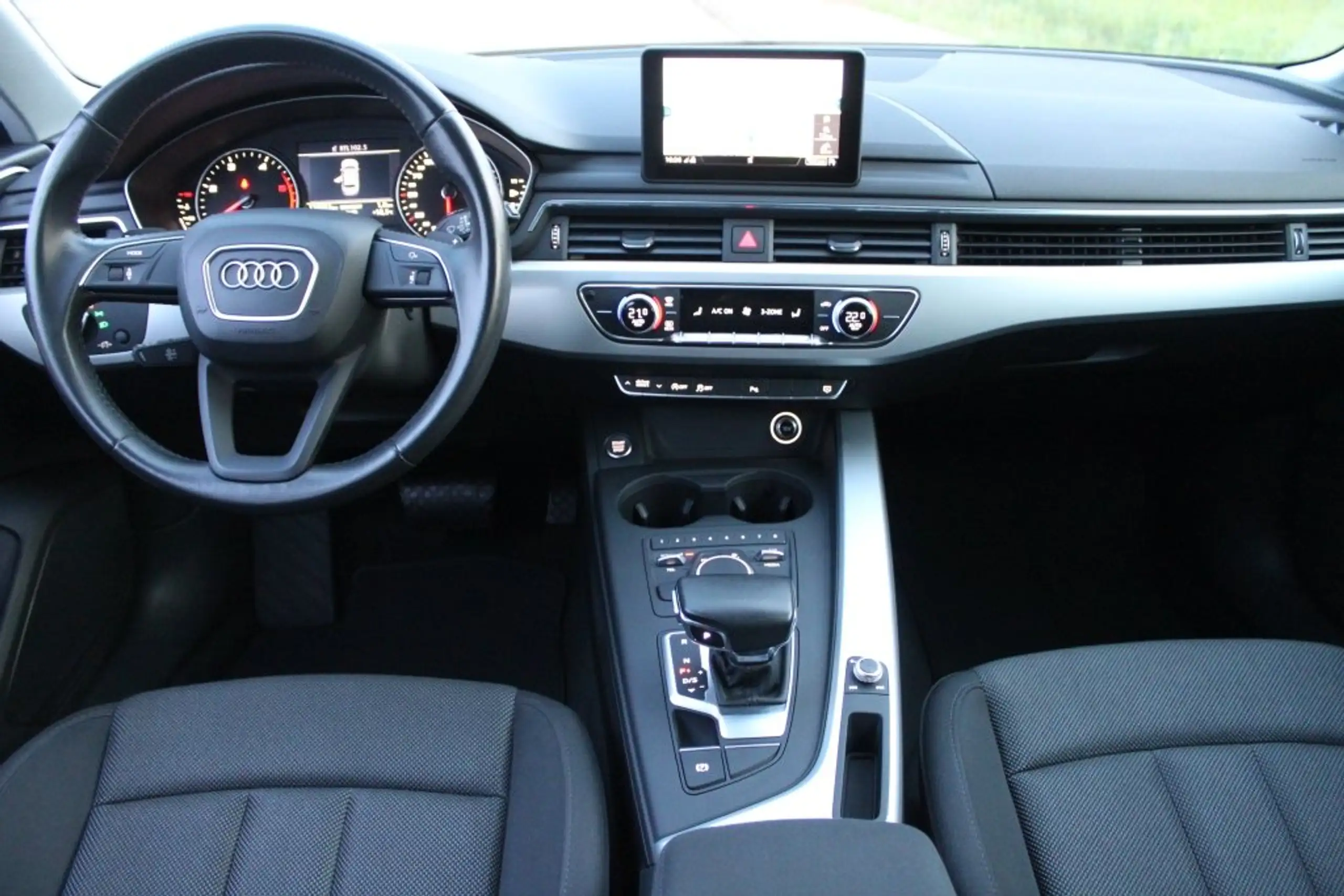 Audi - A4