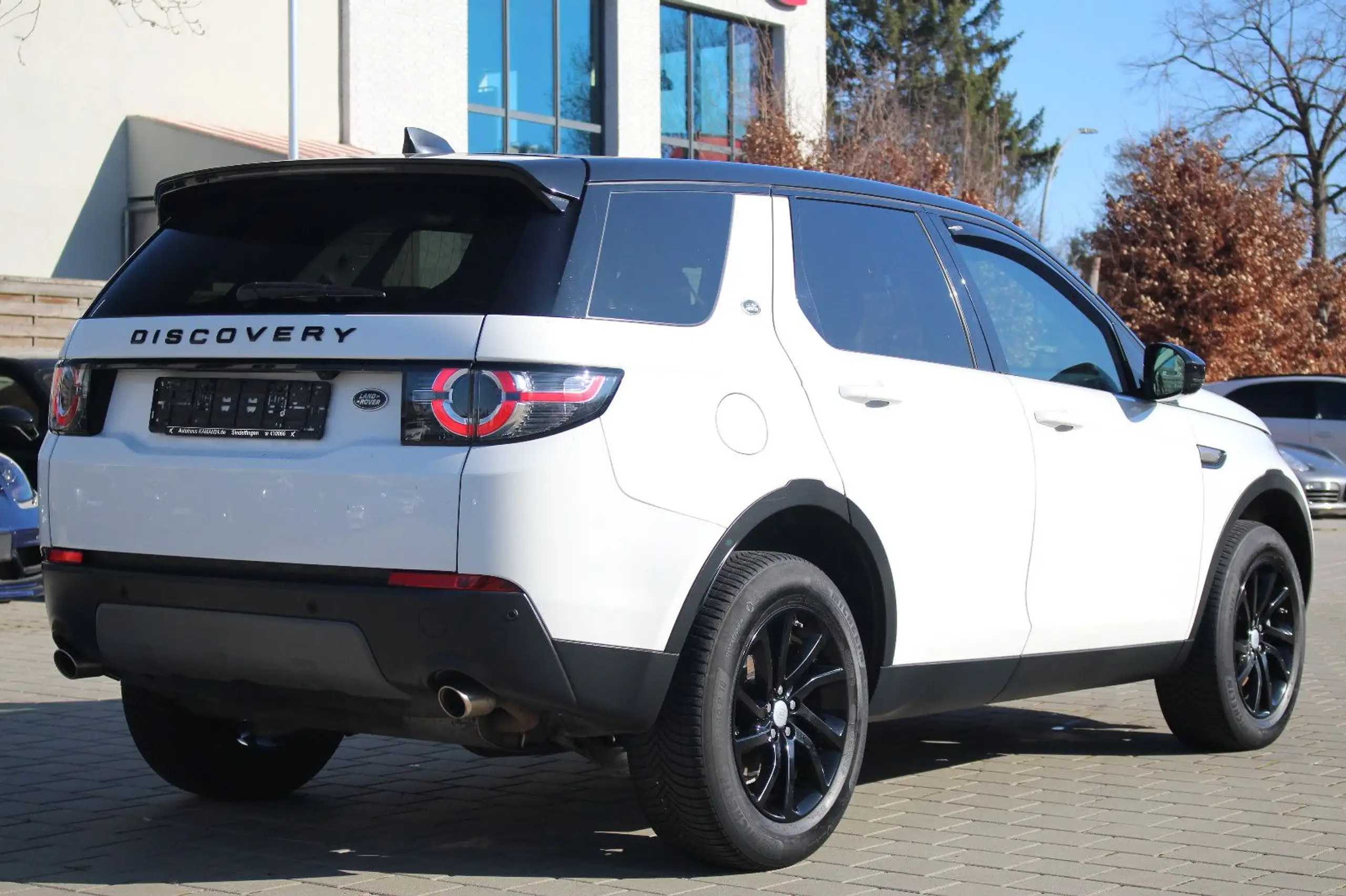 Land Rover - Discovery Sport