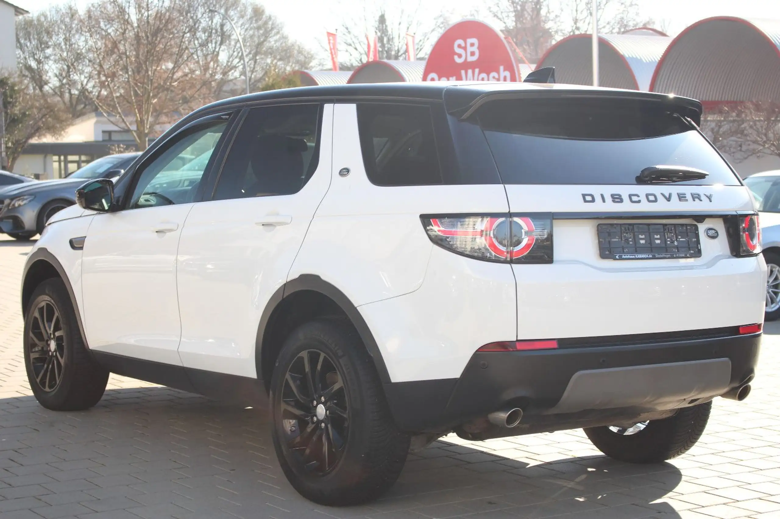 Land Rover - Discovery Sport