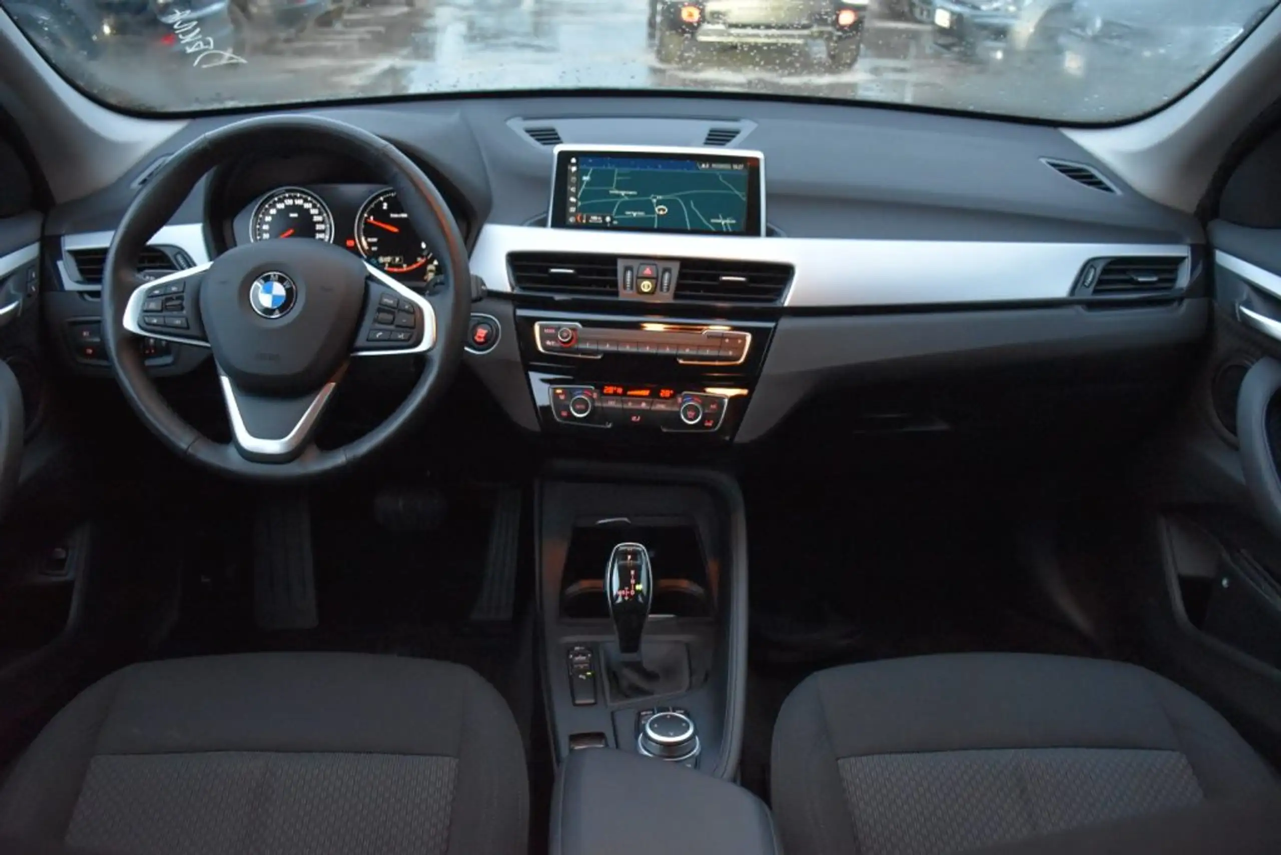 BMW - X1