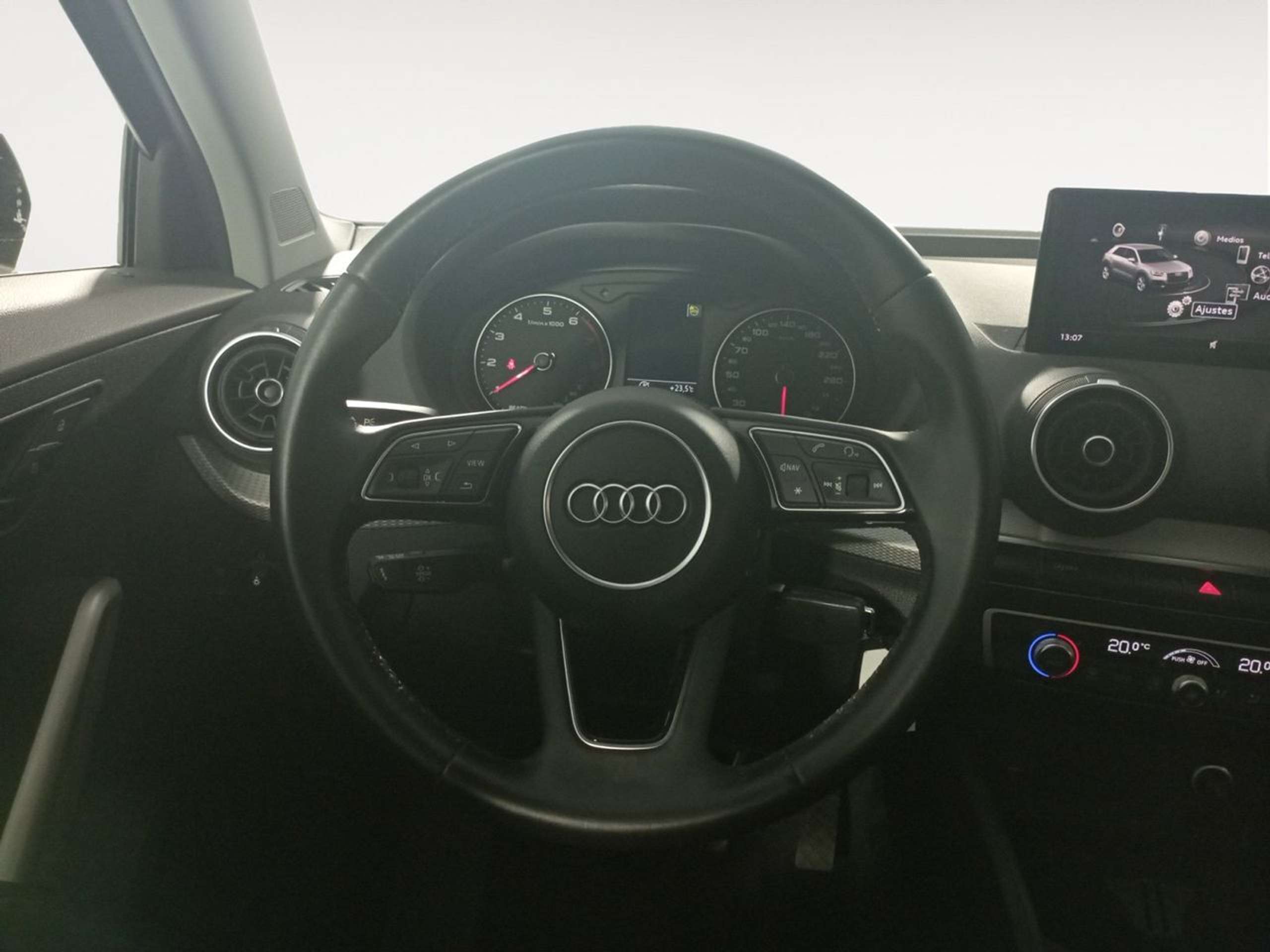 Audi - Q2