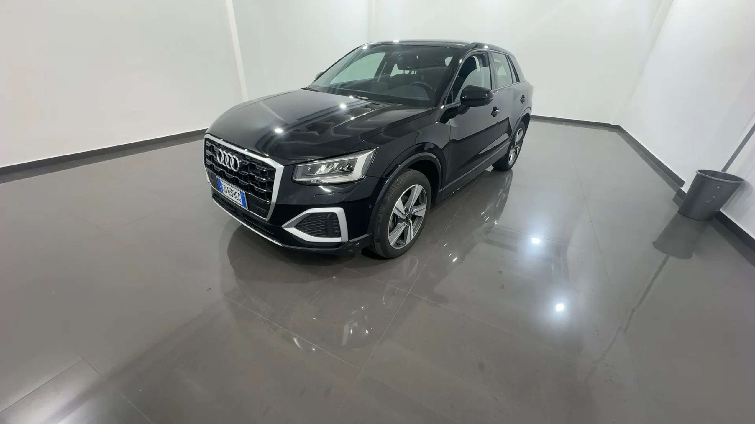 Audi - Q2