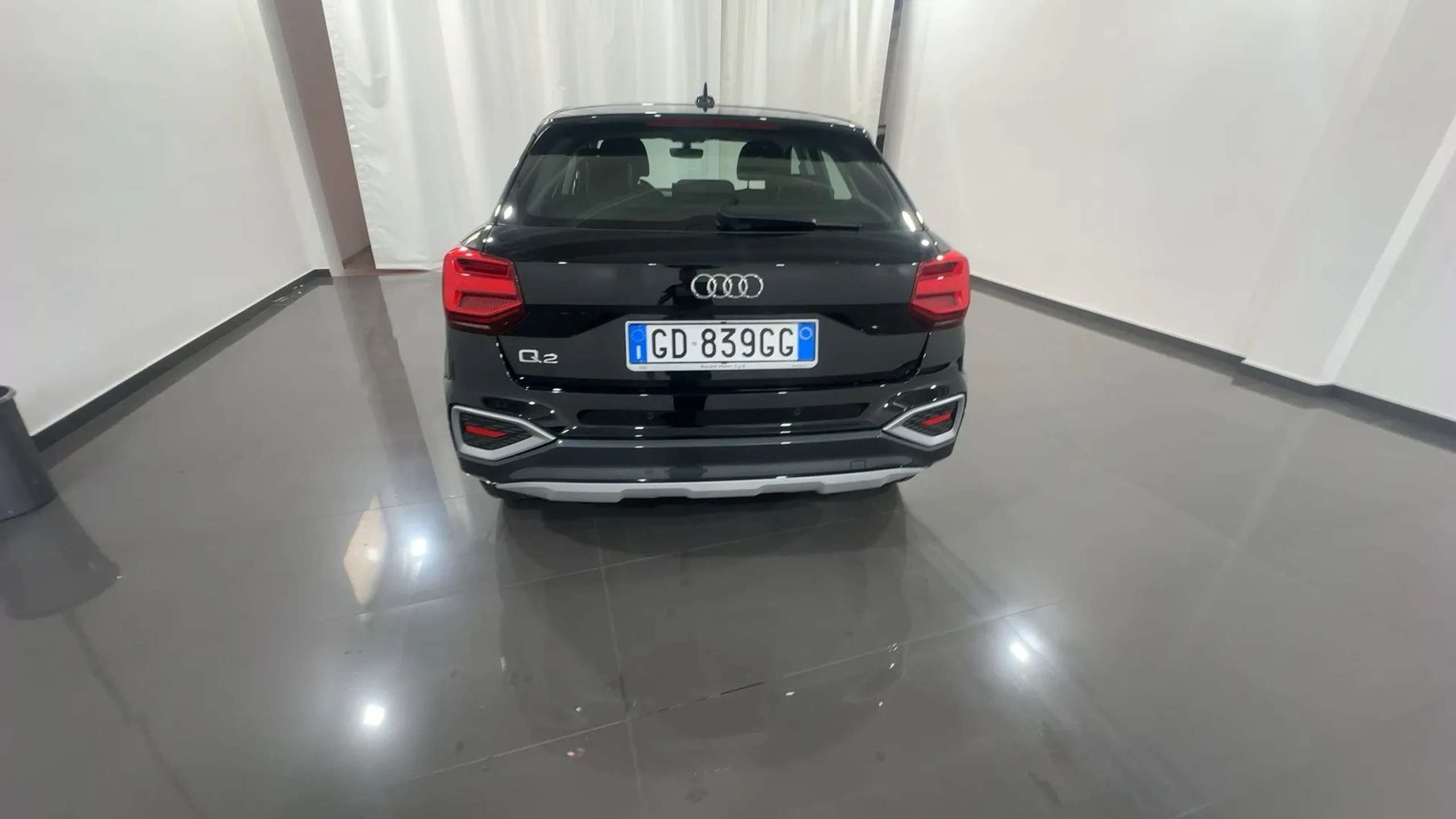 Audi - Q2