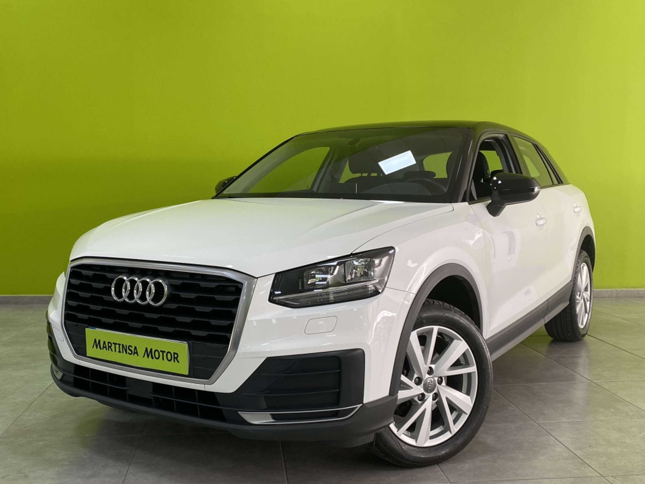 Audi - Q2