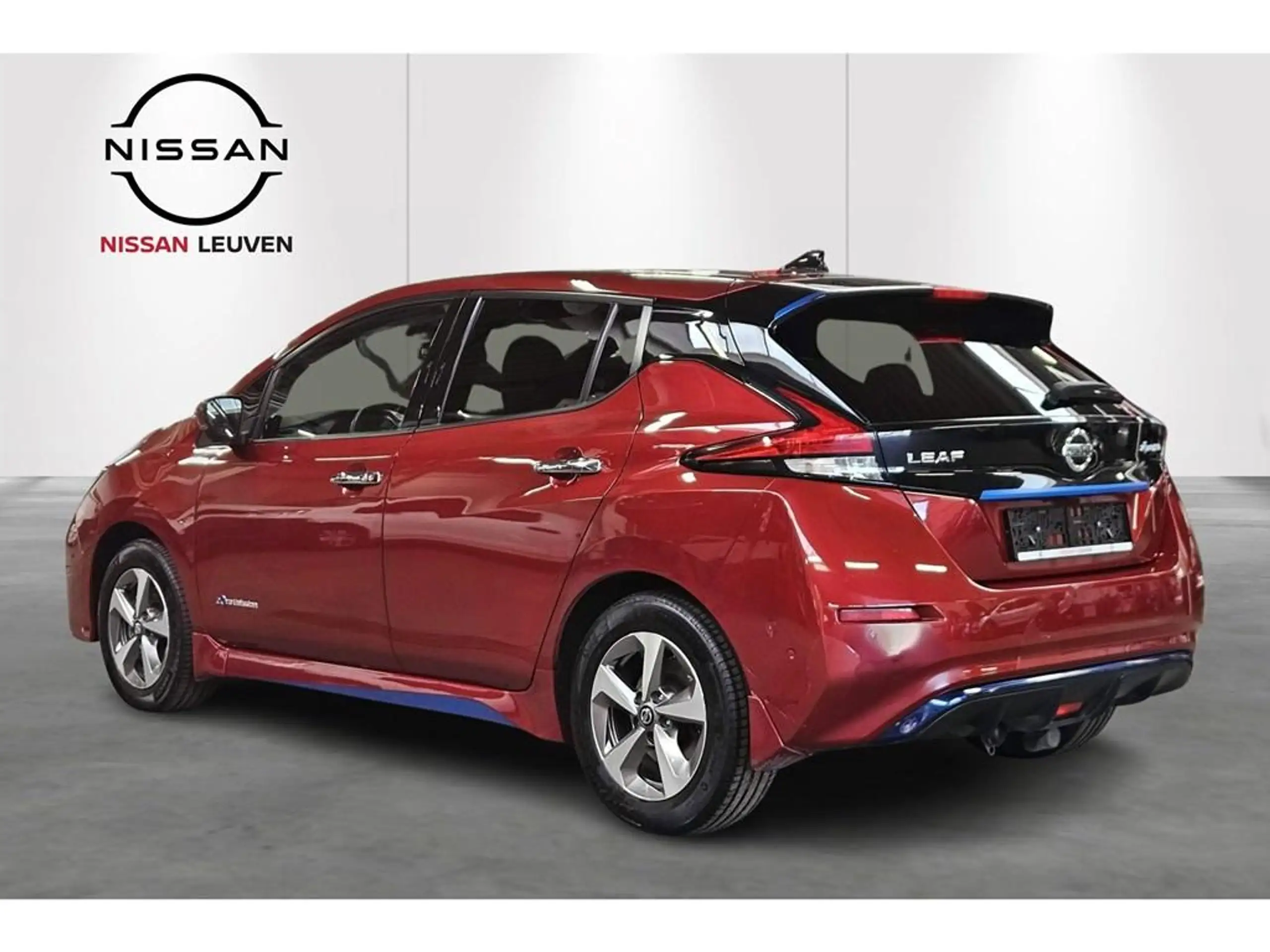 Nissan - Leaf