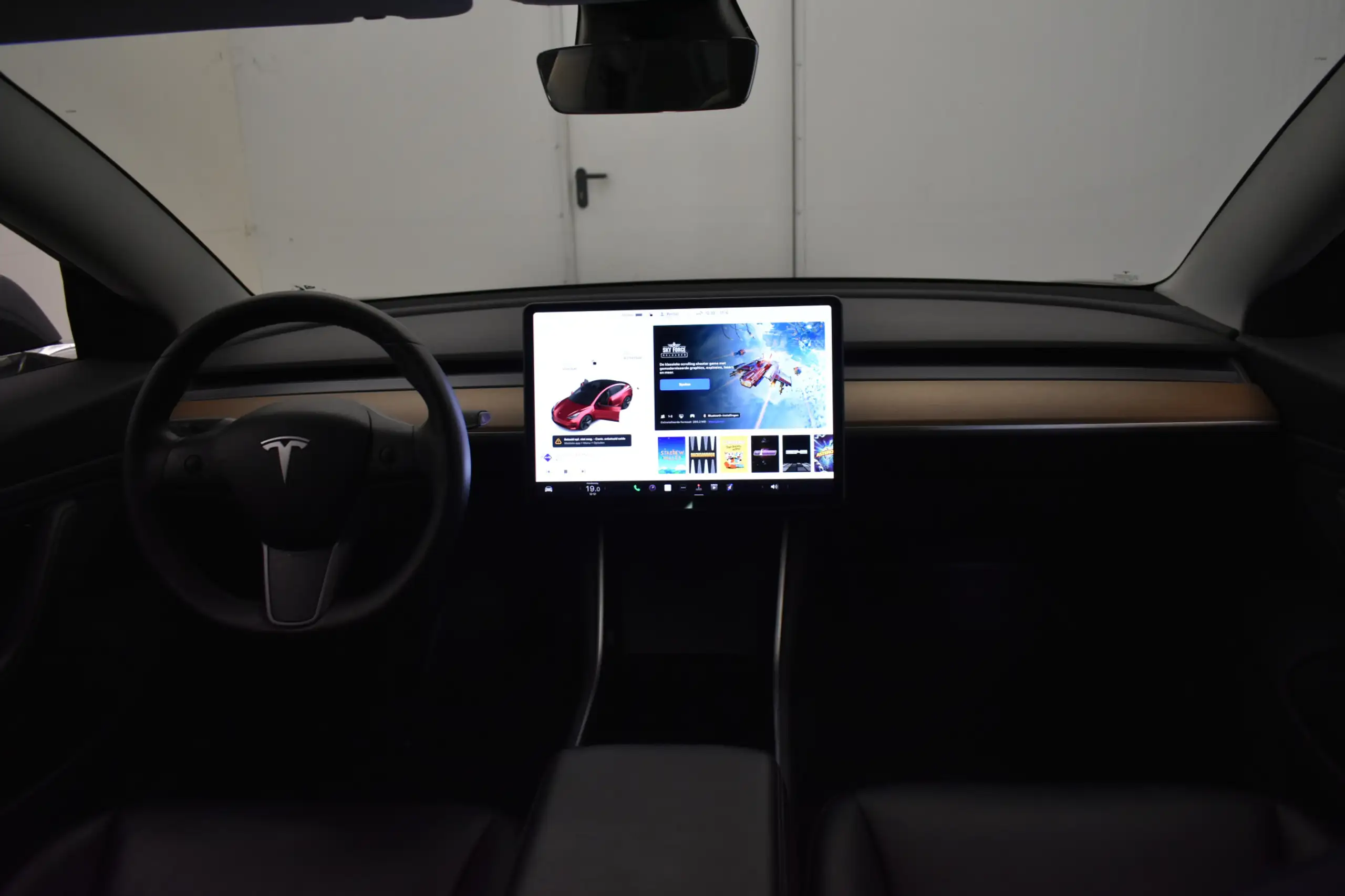 Tesla - Model 3