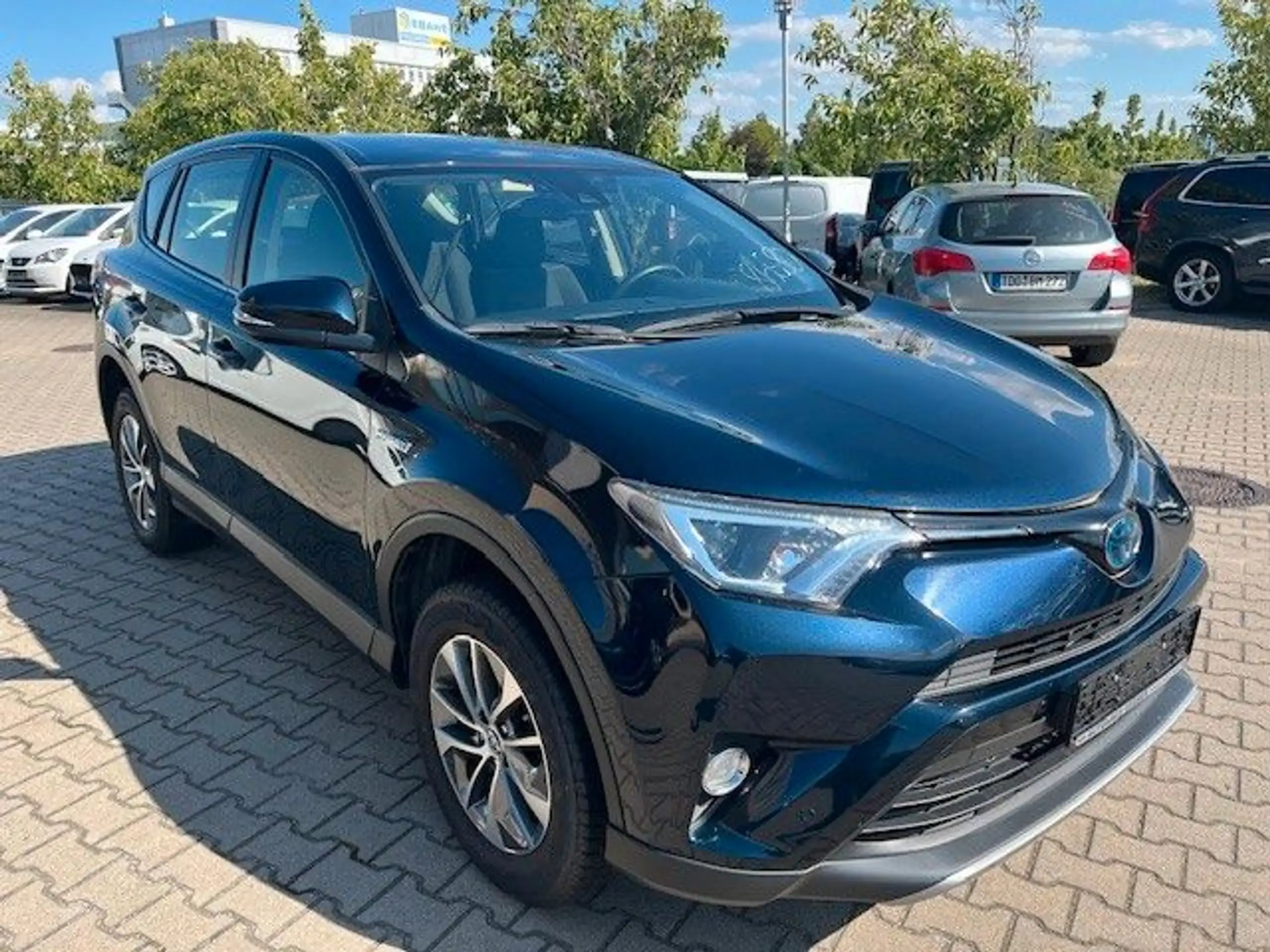 Toyota - RAV 4