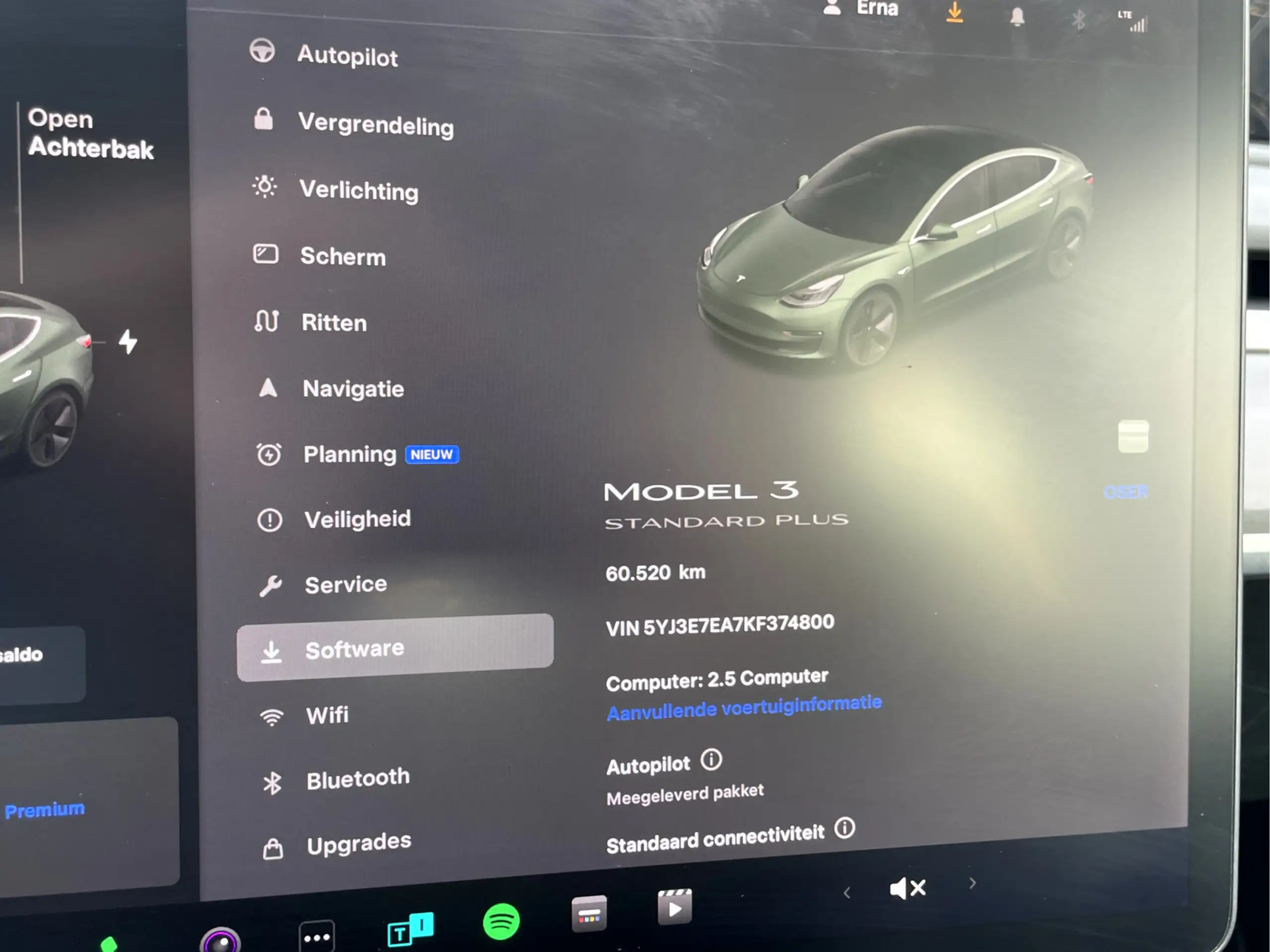 Tesla - Model 3