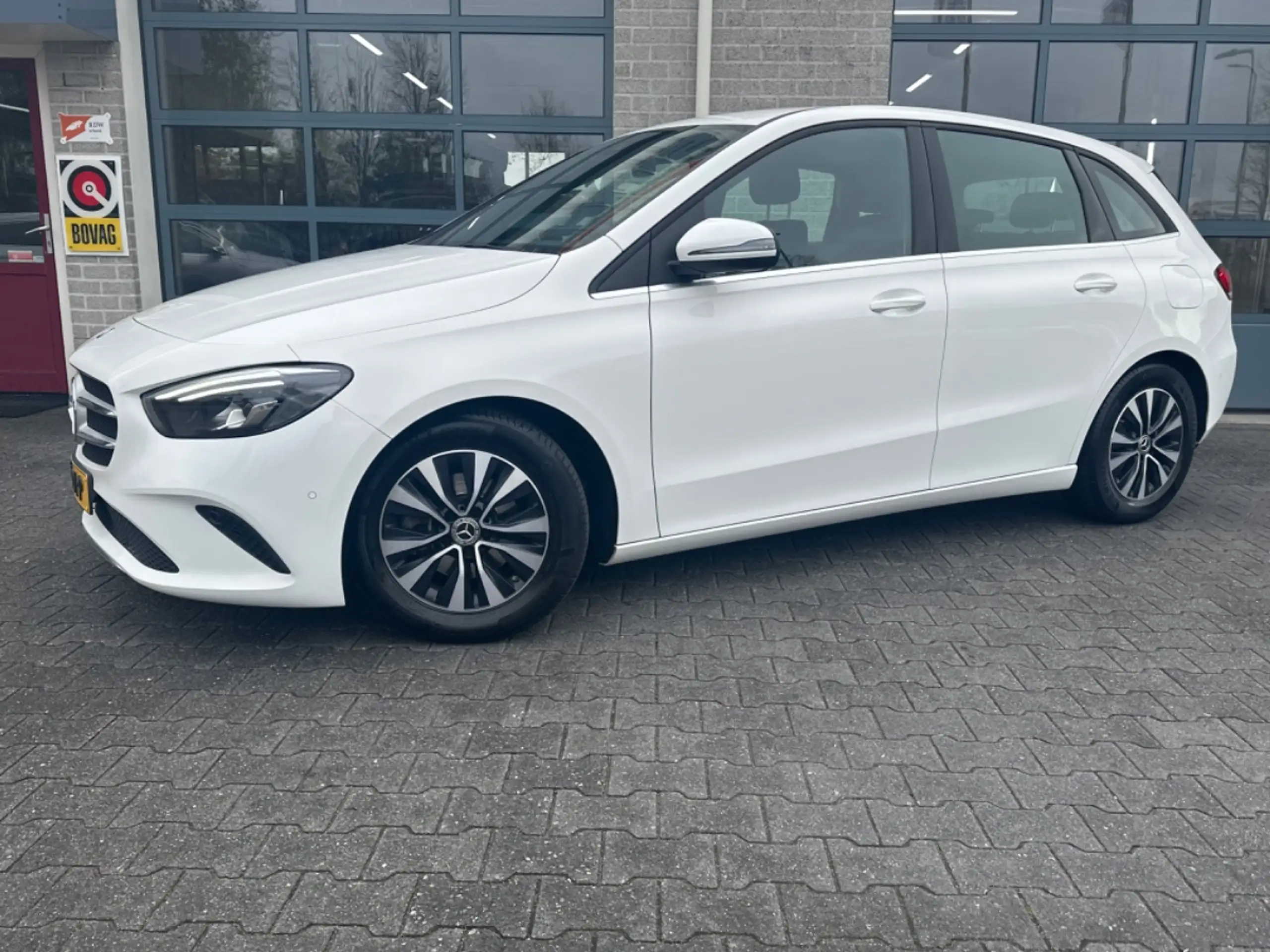 Mercedes-Benz B 180 2019