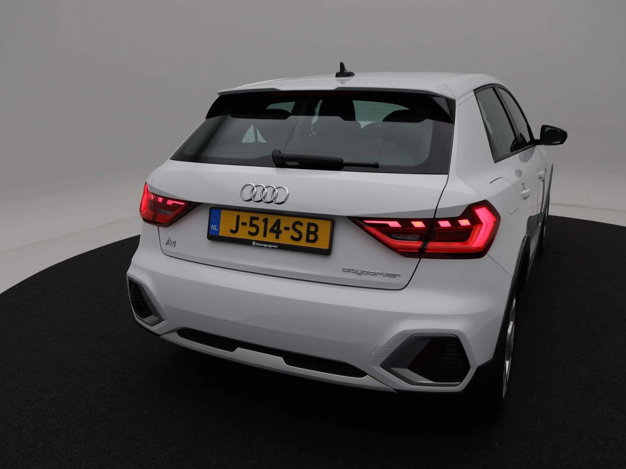 Audi - A1