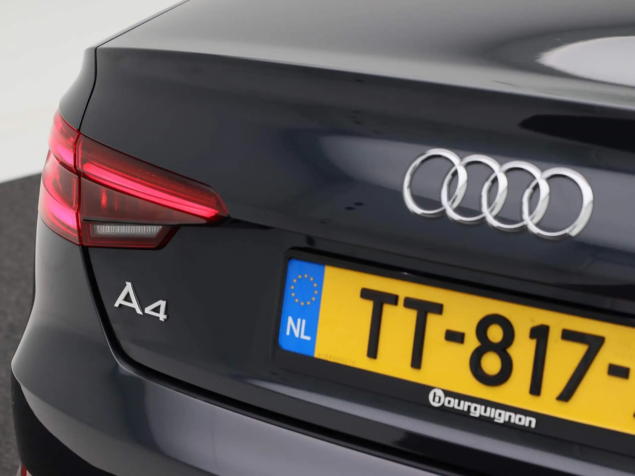 Audi - A4